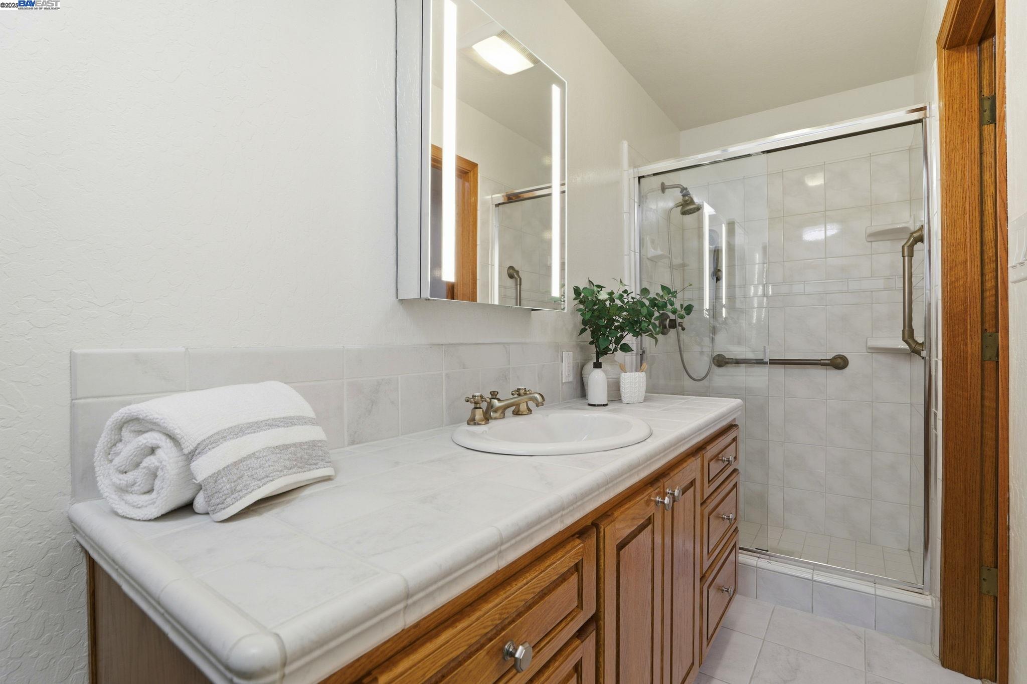 Fremont, California, 94536, United States, 3 Bedrooms Bedrooms, ,2 BathroomsBathrooms,Residential,For Sale,1992910