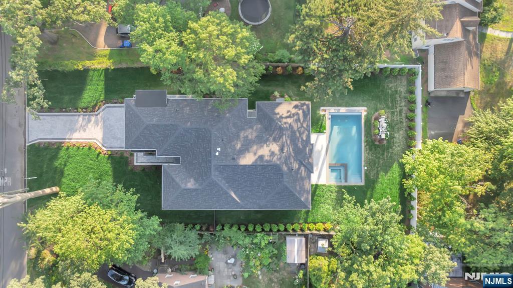 Tenafly, New Jersey, 07670, United States, 6 Bedrooms Bedrooms, ,6 BathroomsBathrooms,Residential,For Sale,1906714