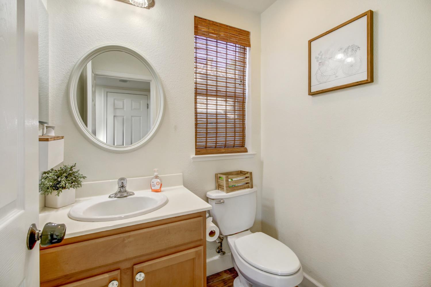 Lincoln, California, 95648, United States, 4 Bedrooms Bedrooms, ,3 BathroomsBathrooms,Residential,For Sale,1991044