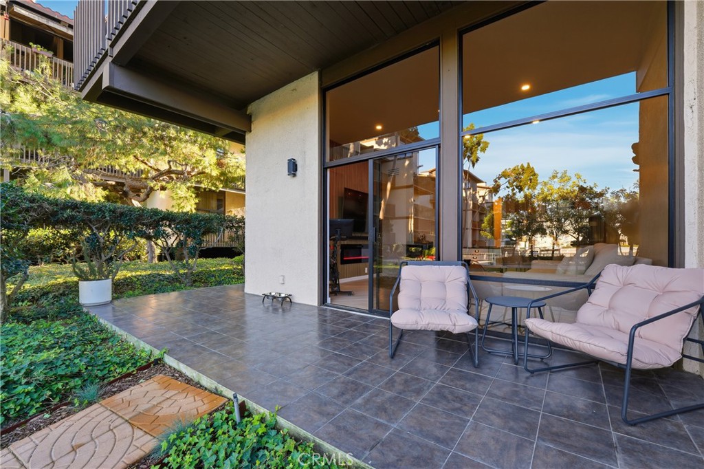 Long Beach, California, 90803, United States, 1 Bedroom Bedrooms, ,1 BathroomBathrooms,Residential,For Sale,2003113