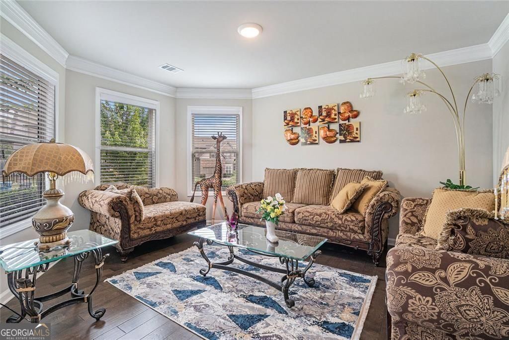 Auburn, Georgia, 30011, United States, 5 Bedrooms Bedrooms, ,3 BathroomsBathrooms,Residential,For Sale,1858924