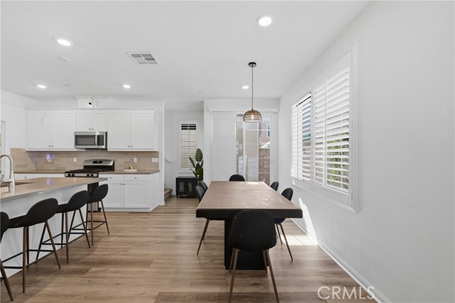 Fontana, California, 92336, United States, 4 Bedrooms Bedrooms, ,4 BathroomsBathrooms,Residential,For Sale,1981803