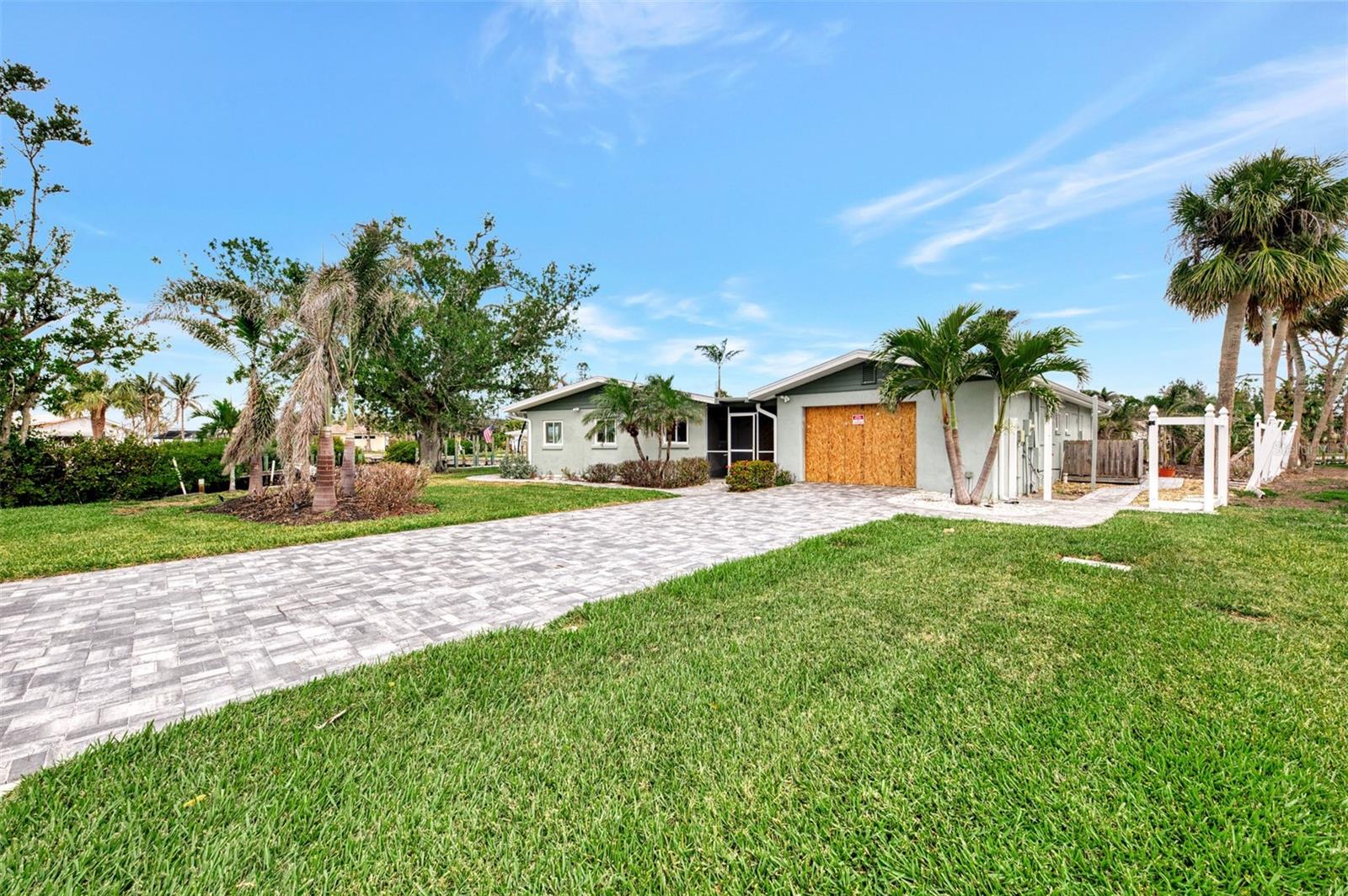 ENGLEWOOD, Florida, 34223, United States, 2 Bedrooms Bedrooms, ,3 BathroomsBathrooms,Residential,For Sale,1990231