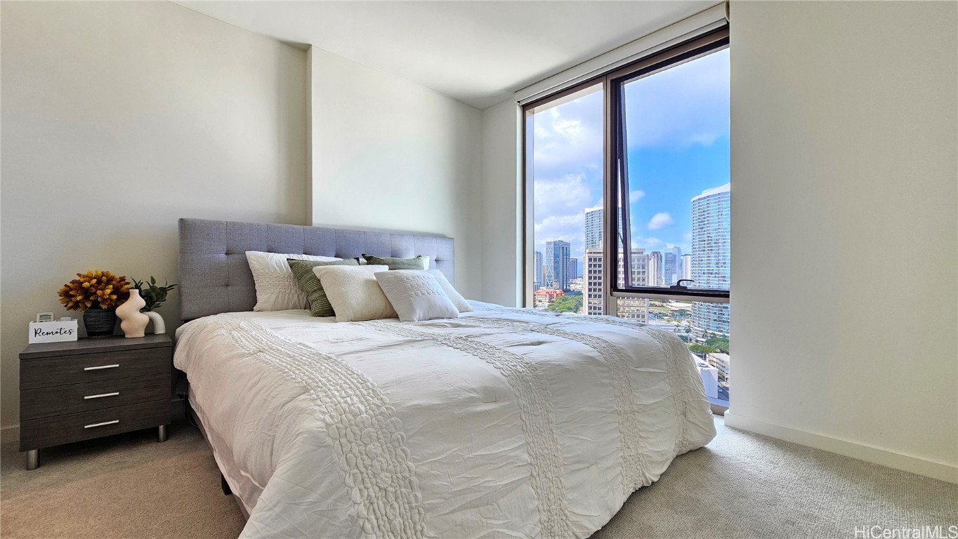 Honolulu, Hawaii, 96814, United States, 2 Bedrooms Bedrooms, ,2 BathroomsBathrooms,Residential,For Sale,1699927