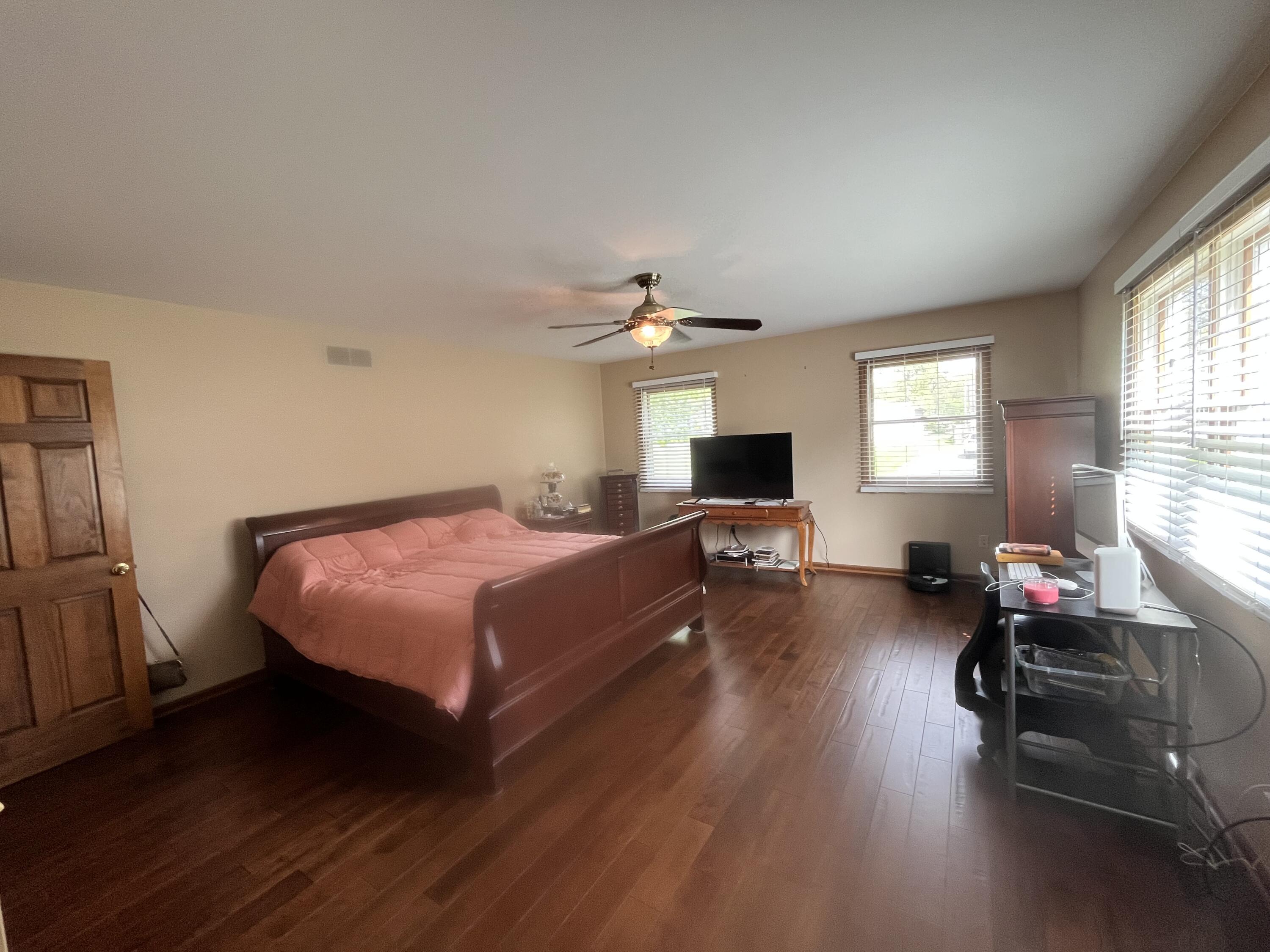 Crown Point, Indiana, 46307, United States, 3 Bedrooms Bedrooms, ,3 BathroomsBathrooms,Residential,For Sale,2040656