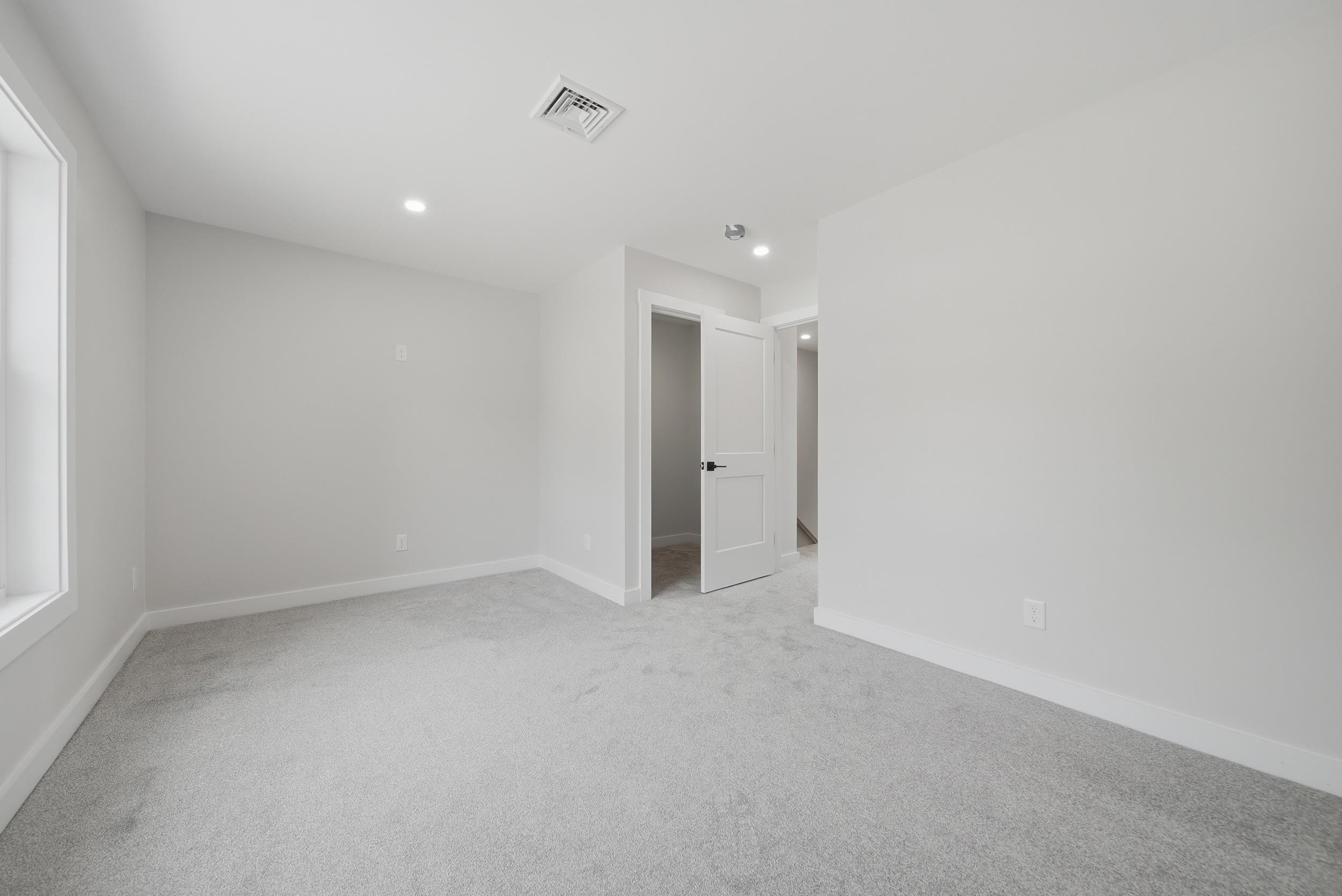  24 Munroe Street, Units 1&2, Franklin, NH, 03235 - 物件實景