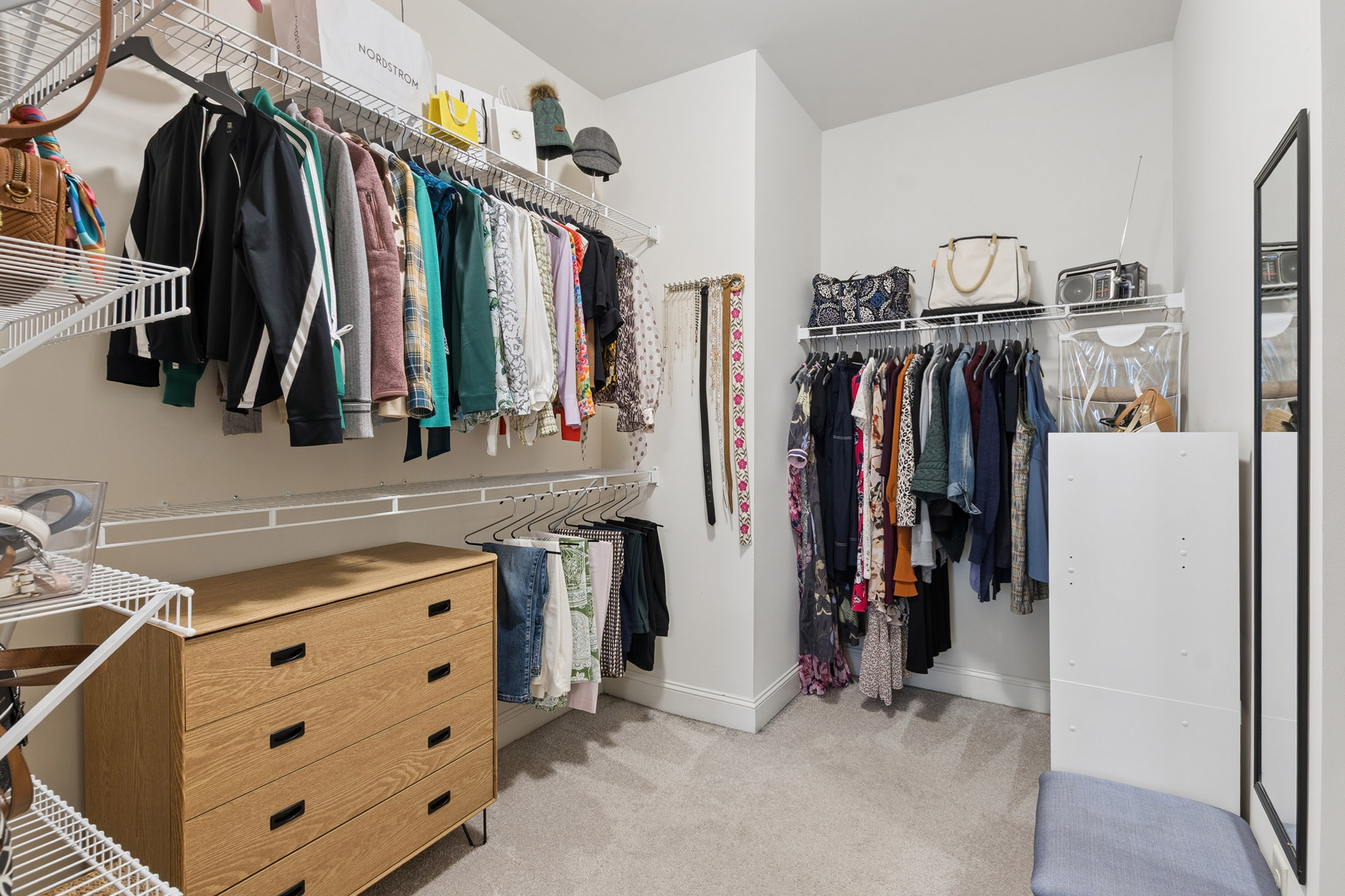  Charming Cape Cod Cottage Style Townhome - 物件實景