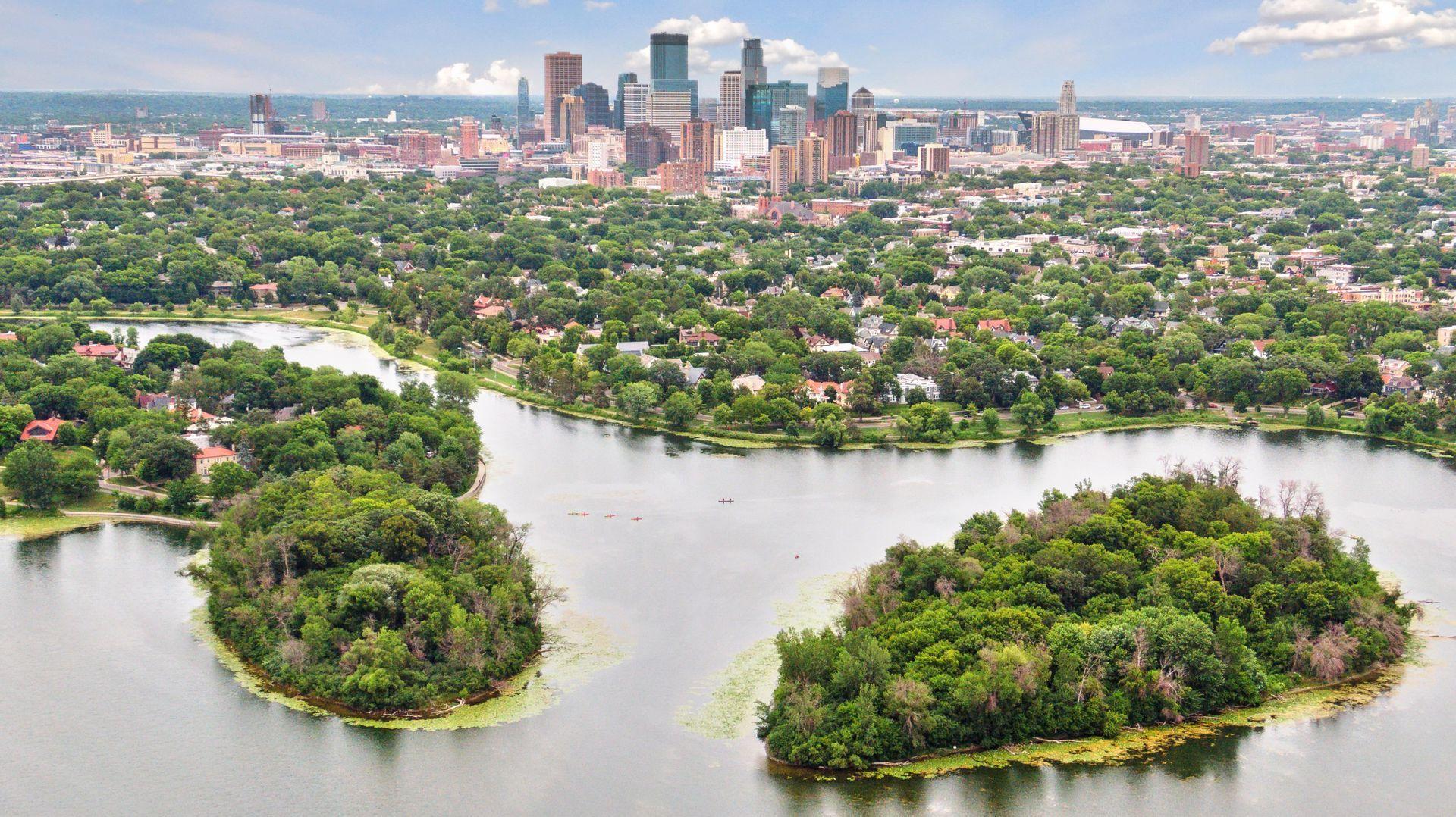 Minneapolis, Minnesota, 55408, United States, ,Residential,For Sale,1903572