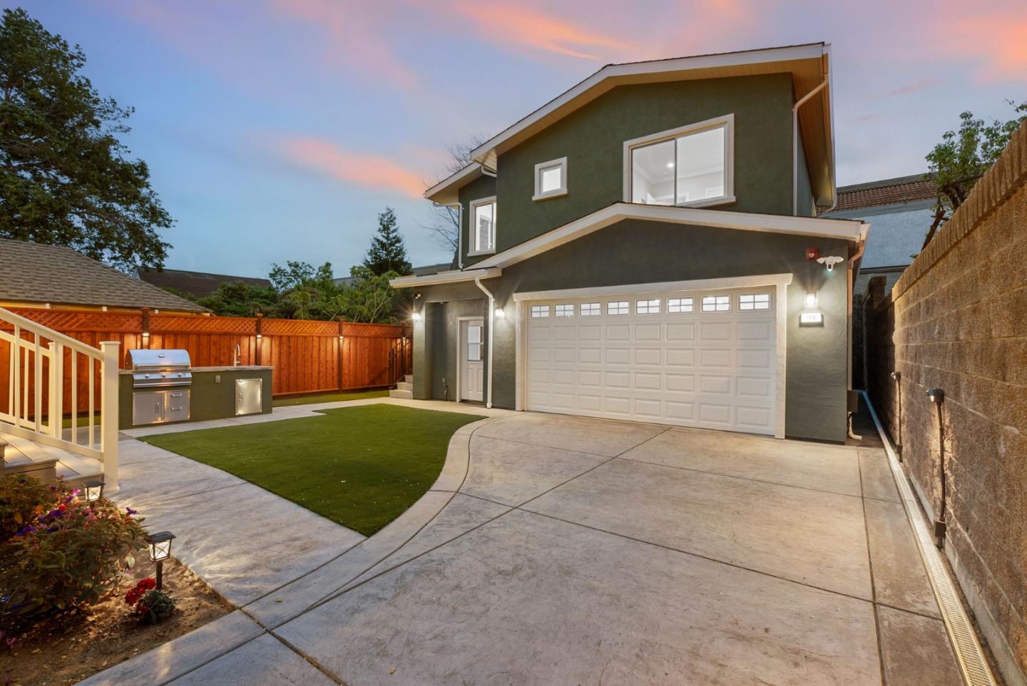 San Mateo, California, 94402, United States, 5 Bedrooms Bedrooms, ,4 BathroomsBathrooms,Residential,For Sale,1941732
