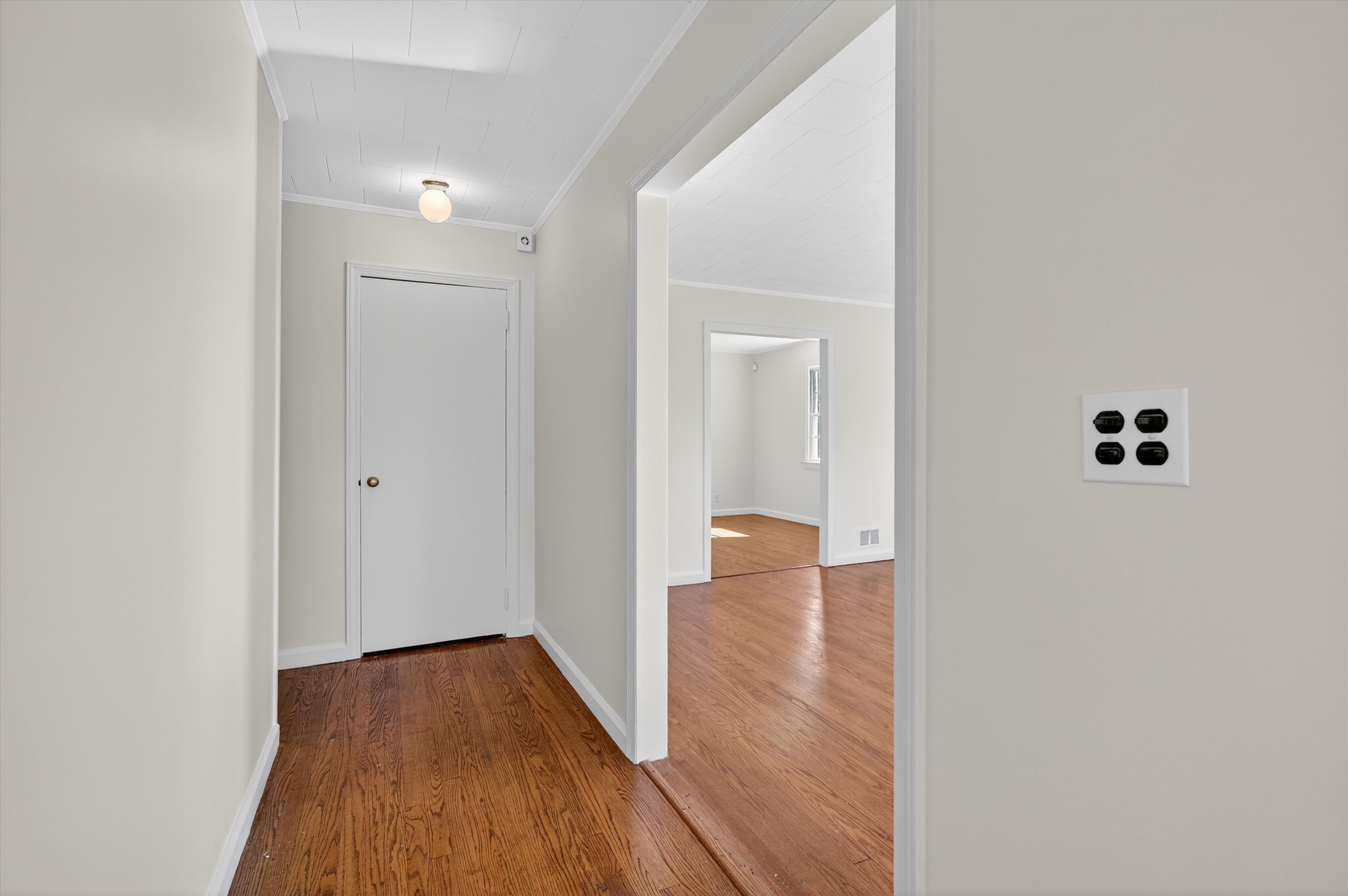 Monroe, New York, 10950, United States, 3 Bedrooms Bedrooms, ,2 BathroomsBathrooms,Residential,For Sale,1983456