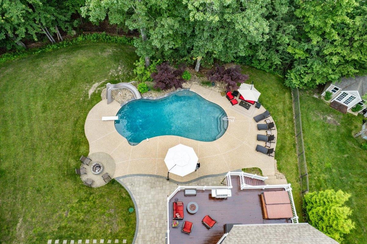 Bedford, New Hampshire, 03110, United States, 4 Bedrooms Bedrooms, ,5 BathroomsBathrooms,Residential,For Sale,1865787