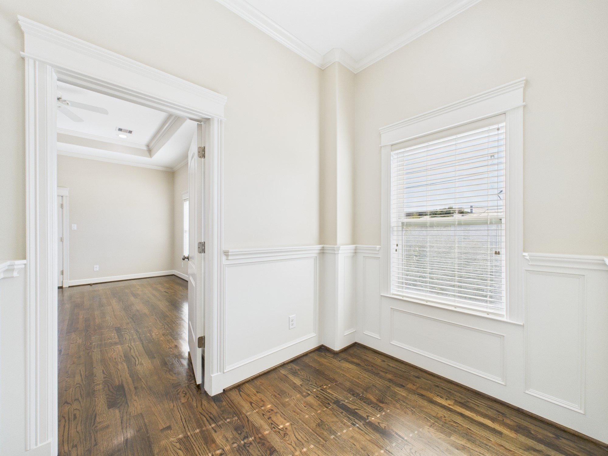 Houston, Texas, 77007, United States, 3 Bedrooms Bedrooms, ,4 BathroomsBathrooms,Residential,For Sale,1990777