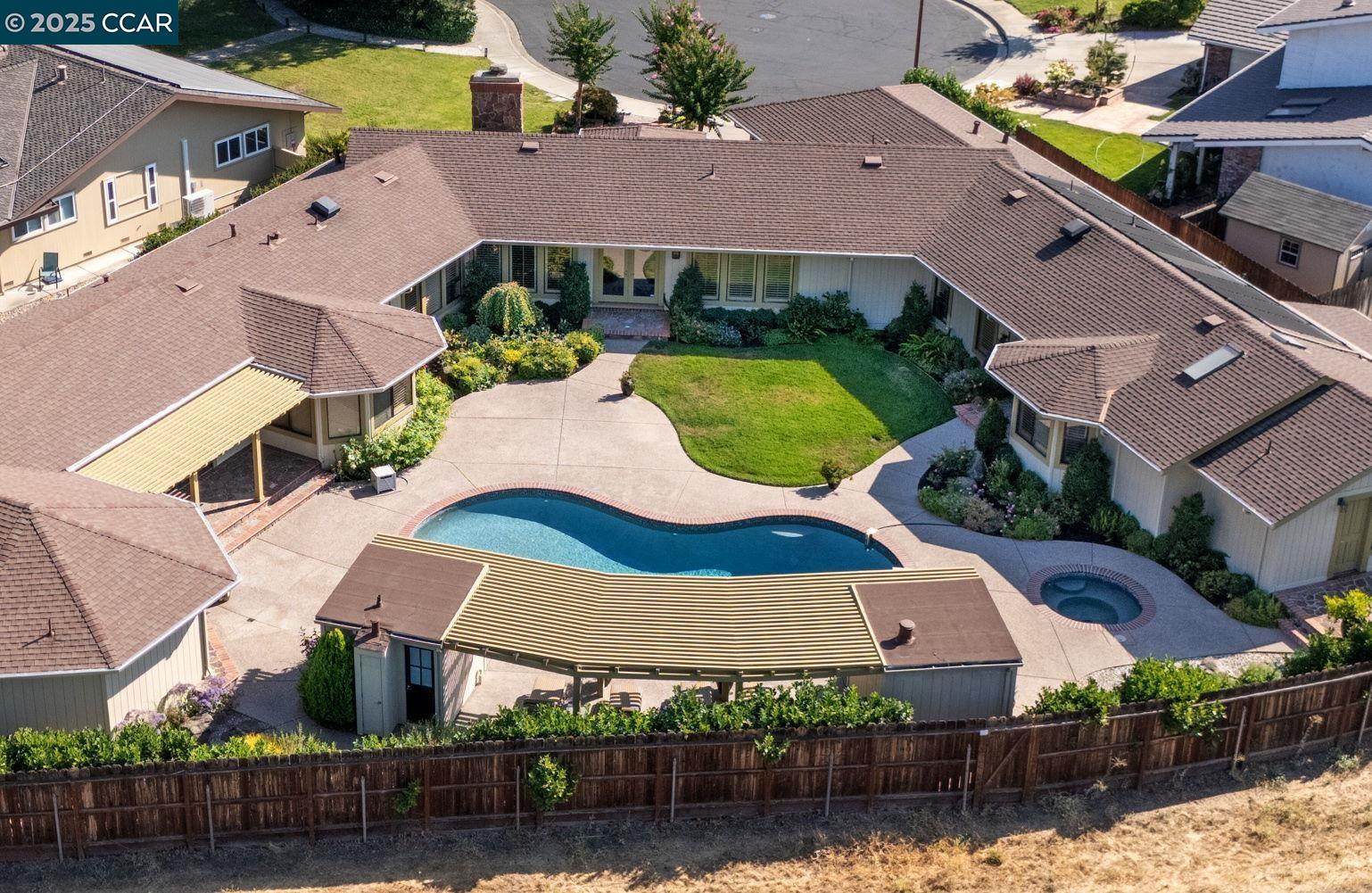 Walnut Creek, California, 94598, United States, 3 Bedrooms Bedrooms, ,3 BathroomsBathrooms,Residential,For Sale,1940979