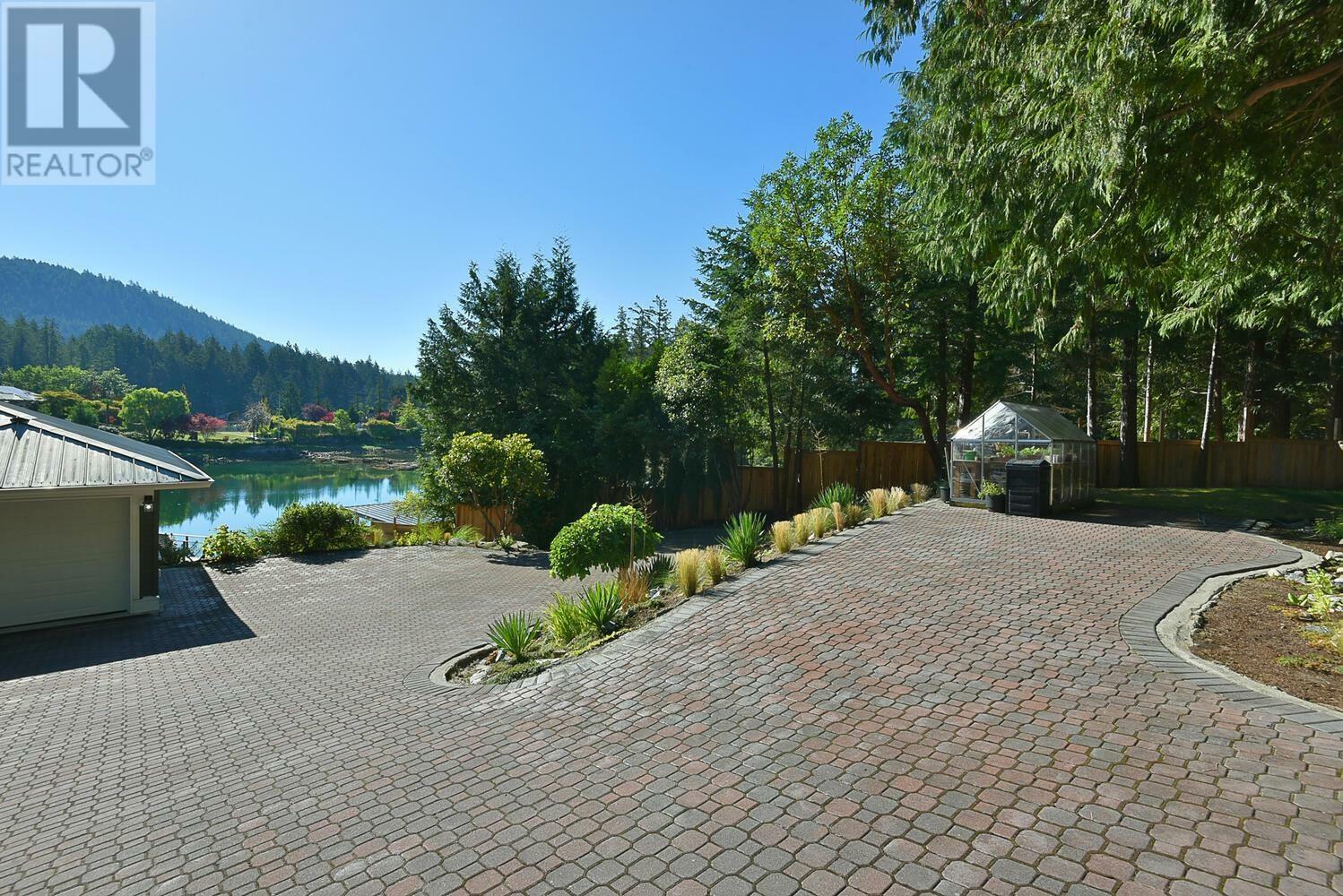 MADEIRA PARK, British Columbia, V0N 2H1, CA, 3 Bedrooms Bedrooms, ,3 BathroomsBathrooms,Residential,For Sale,1837526