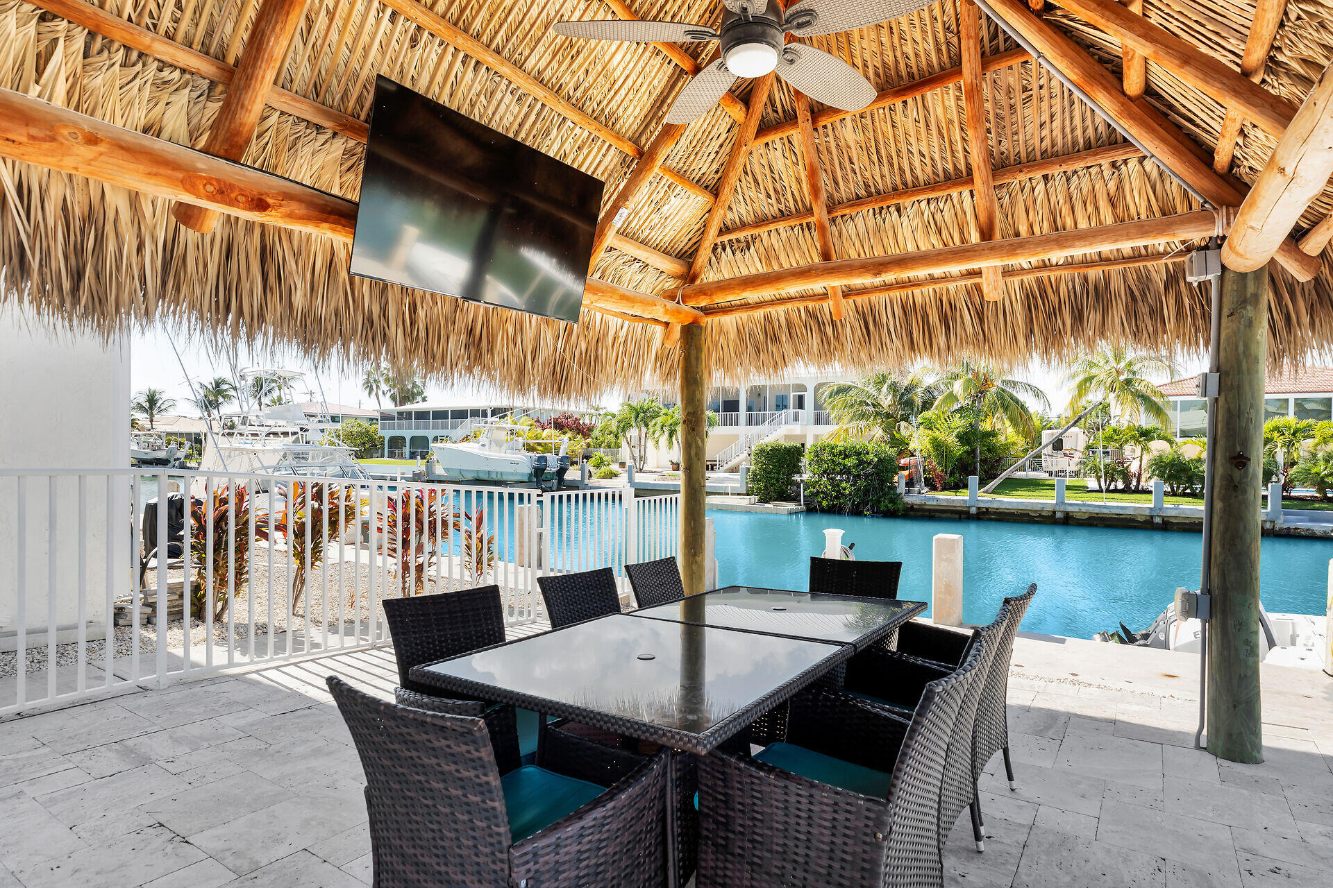 MARATHON, Florida, 33050, United States, 2 Bedrooms Bedrooms, ,2 BathroomsBathrooms,Residential,For Sale,1991254