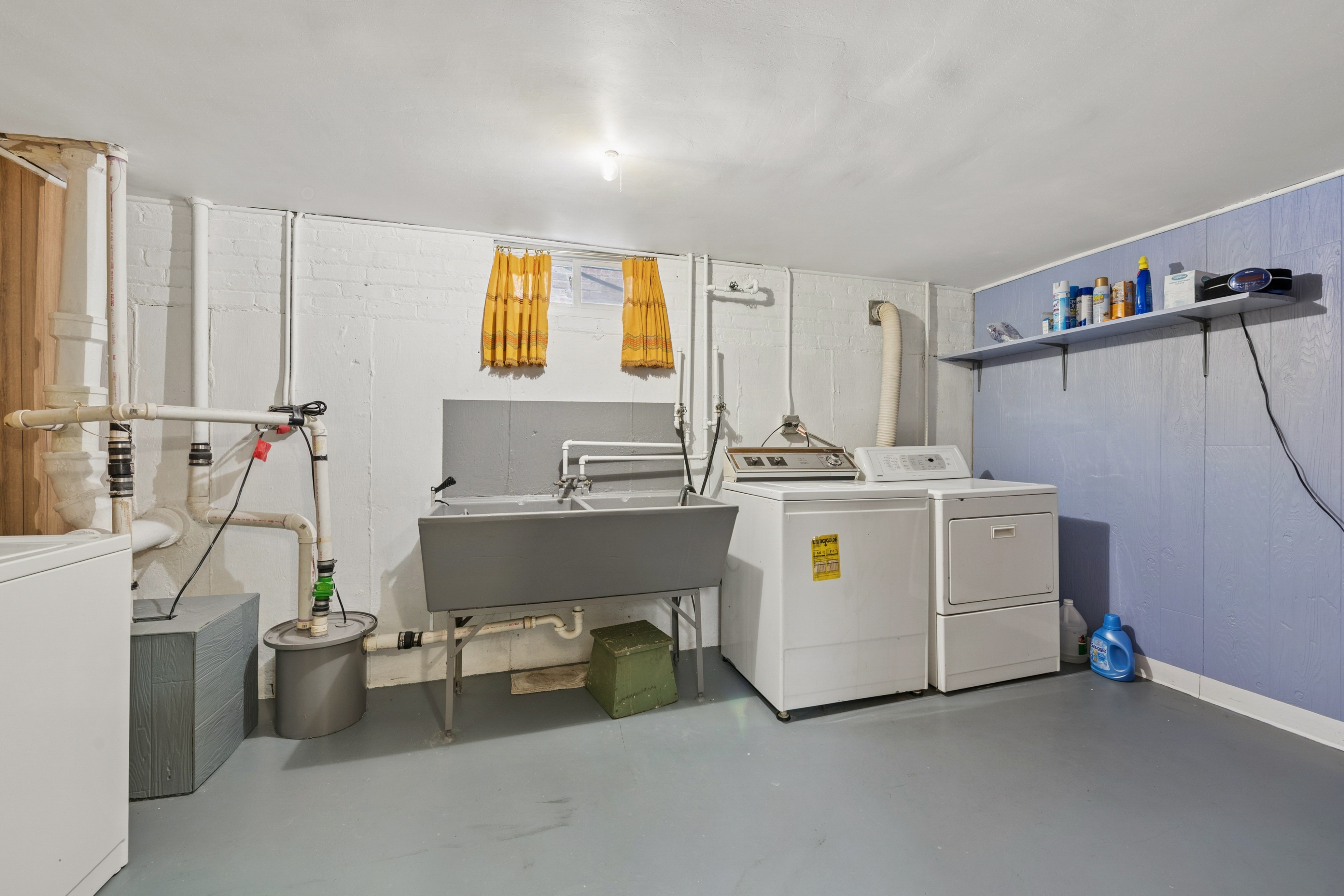  Charming and Well-Maintained Brick Bungalow in Fantastic Schiller Park Location - 物件實景