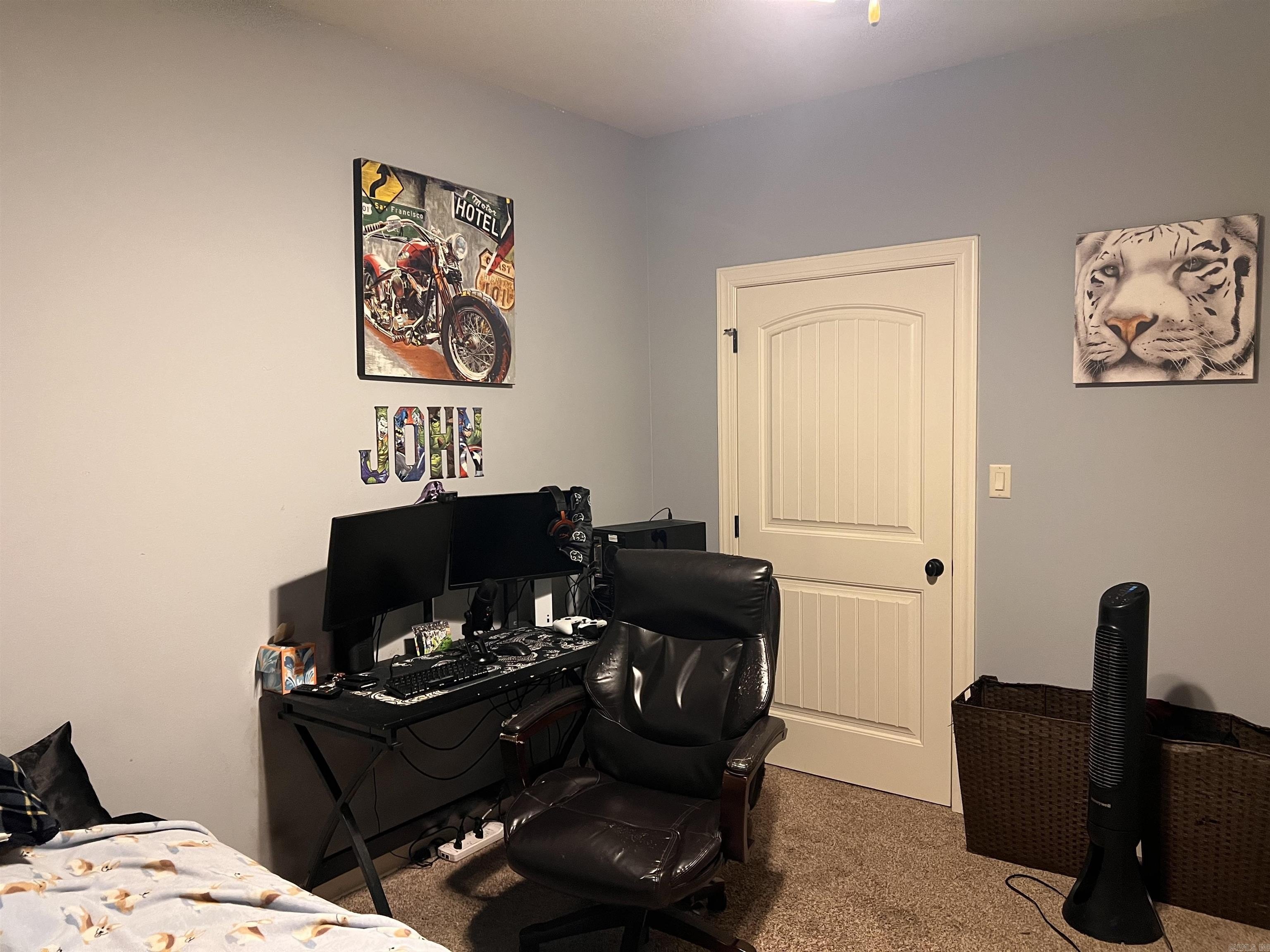 Hot Springs, Arkansas, 71913, United States, 3 Bedrooms Bedrooms, ,3 BathroomsBathrooms,Residential,For Sale,1976234