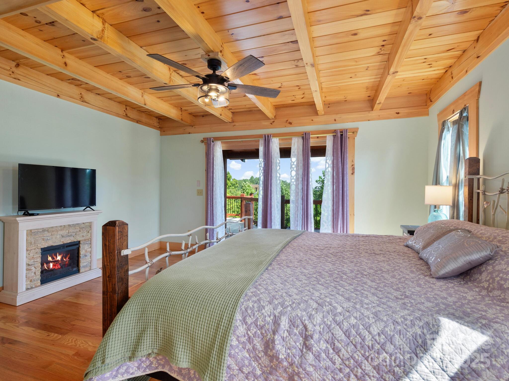 Nebo, North Carolina, 28761, United States, 3 Bedrooms Bedrooms, ,3 BathroomsBathrooms,Residential,For Sale,1996153