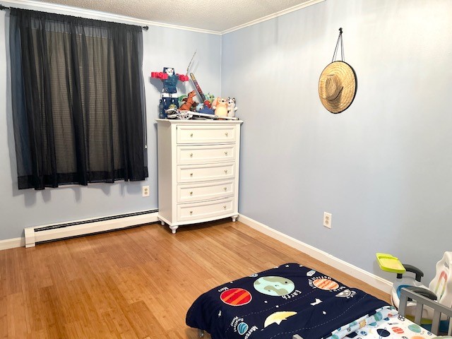 Cranston, Rhode Island, 02921, United States, 3 Bedrooms Bedrooms, ,2 BathroomsBathrooms,Residential,For Sale,1969397