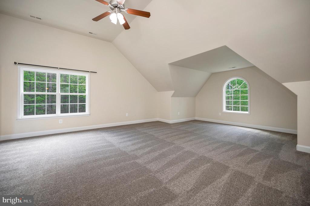 Stafford, Virginia, 22554, United States, 5 Bedrooms Bedrooms, ,5 BathroomsBathrooms,Residential,For Sale,2047982