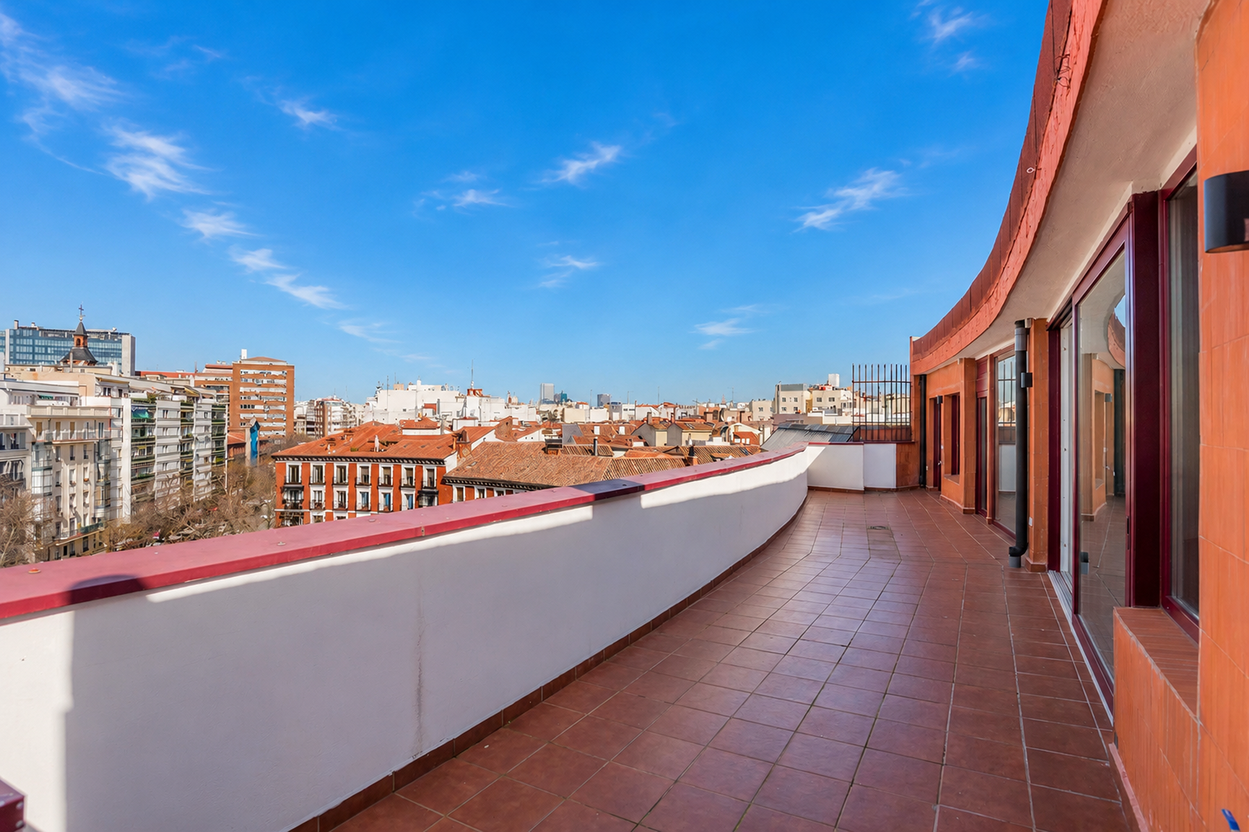  Penthouse with 5 bedrooms and terrace in the heart of Madrid. - 物件實景