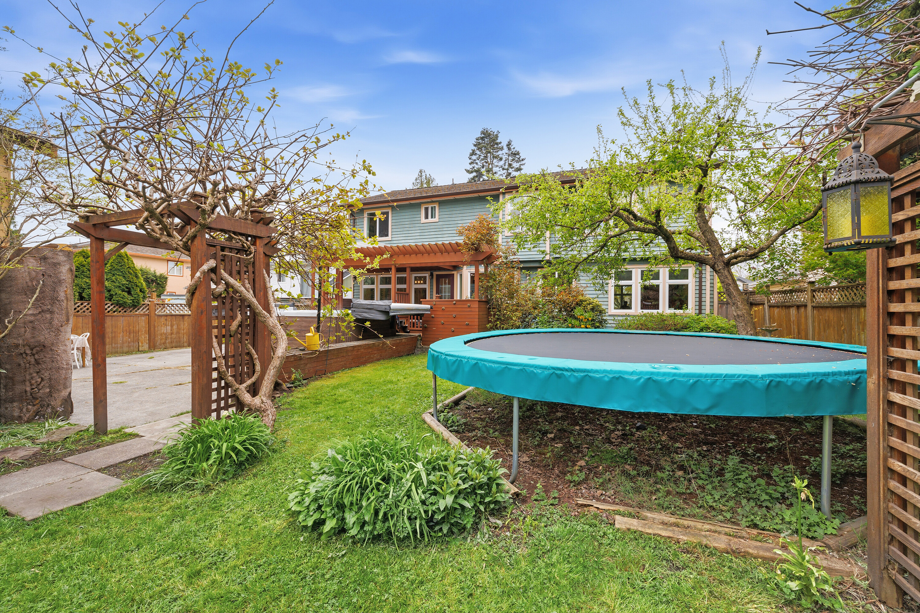  Ladner Family Home - 物件實景