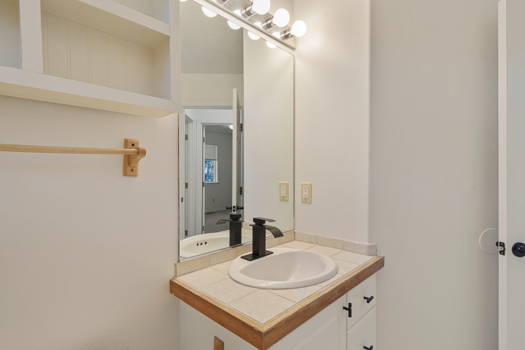  1052 NE Francis Court Bend, OR 97701 - 物件實景