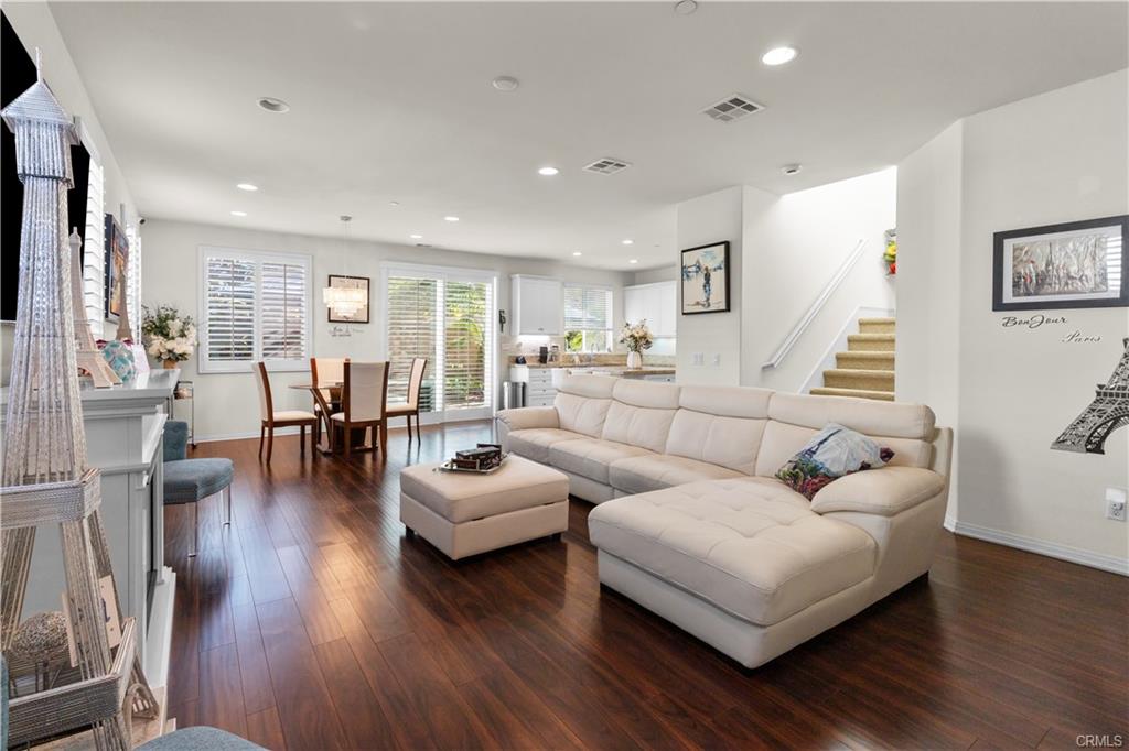 Stanton, California, 90680, United States, 4 Bedrooms Bedrooms, ,3 BathroomsBathrooms,Residential,For Sale,1943899