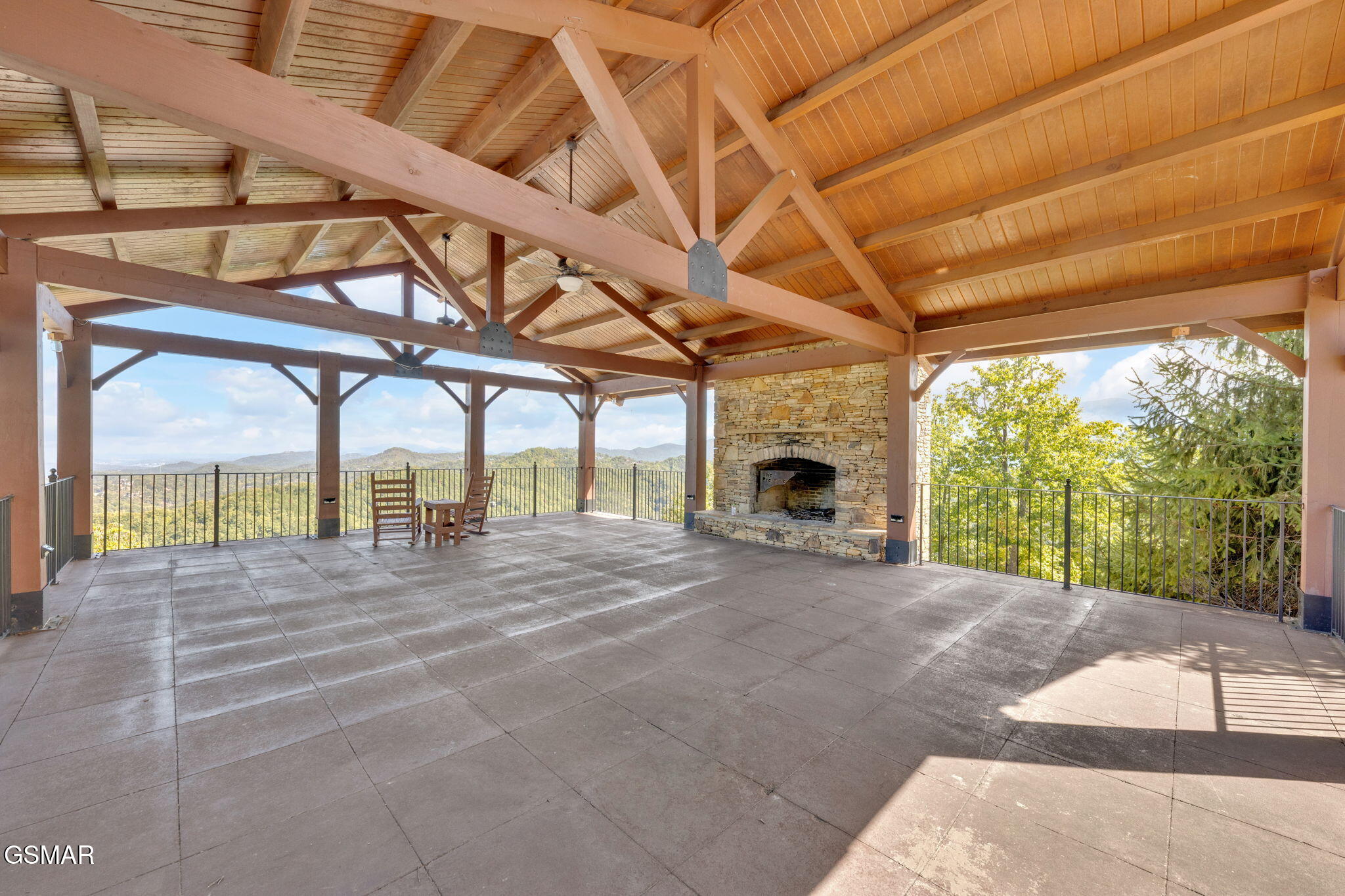 Sevierville, Tennessee, 37862, United States, 3 Bedrooms Bedrooms, ,3 BathroomsBathrooms,Residential,For Sale,1974724