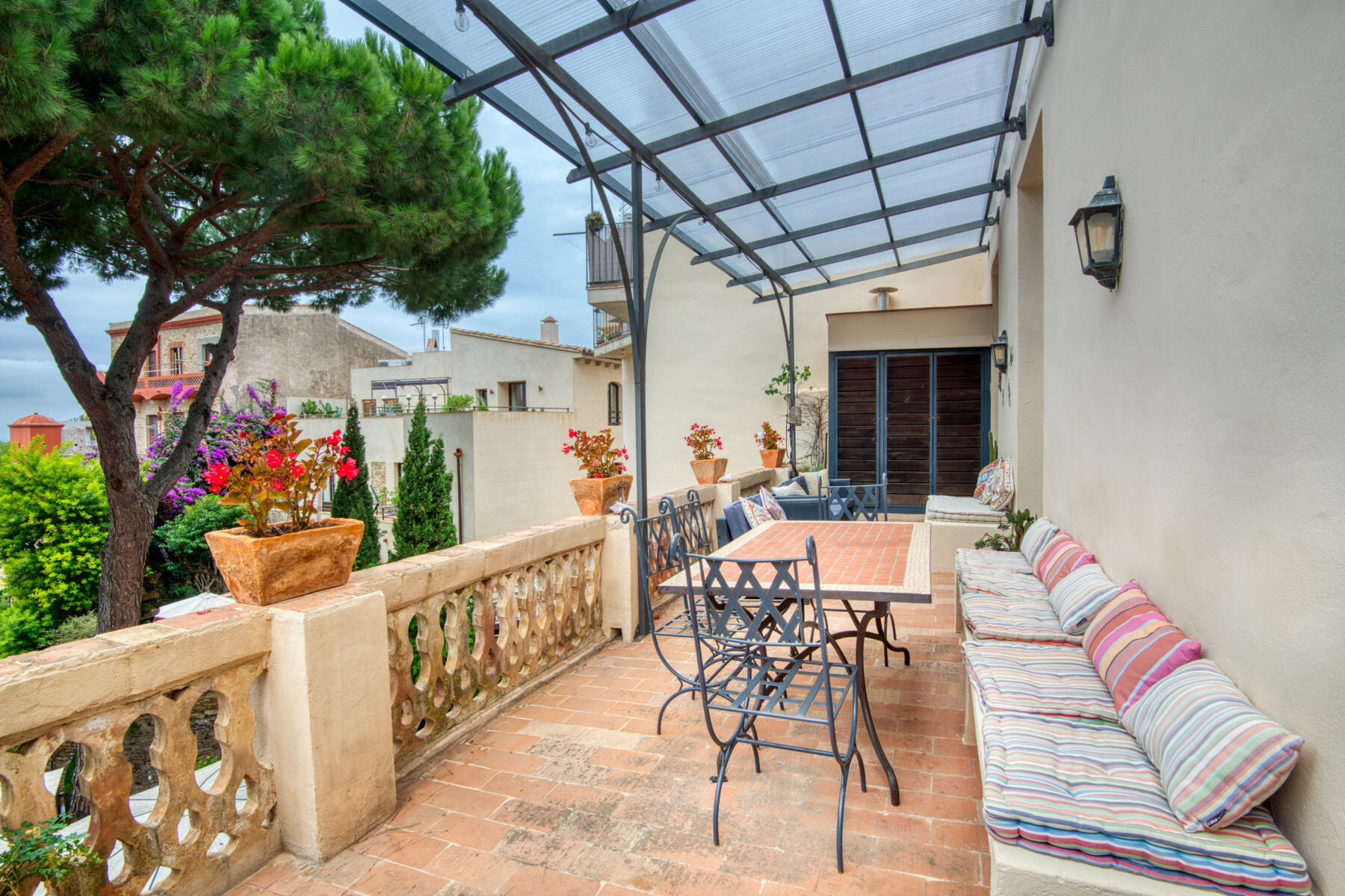  Exceptional Indian-style apartment in the center of Begur village - 物件實景