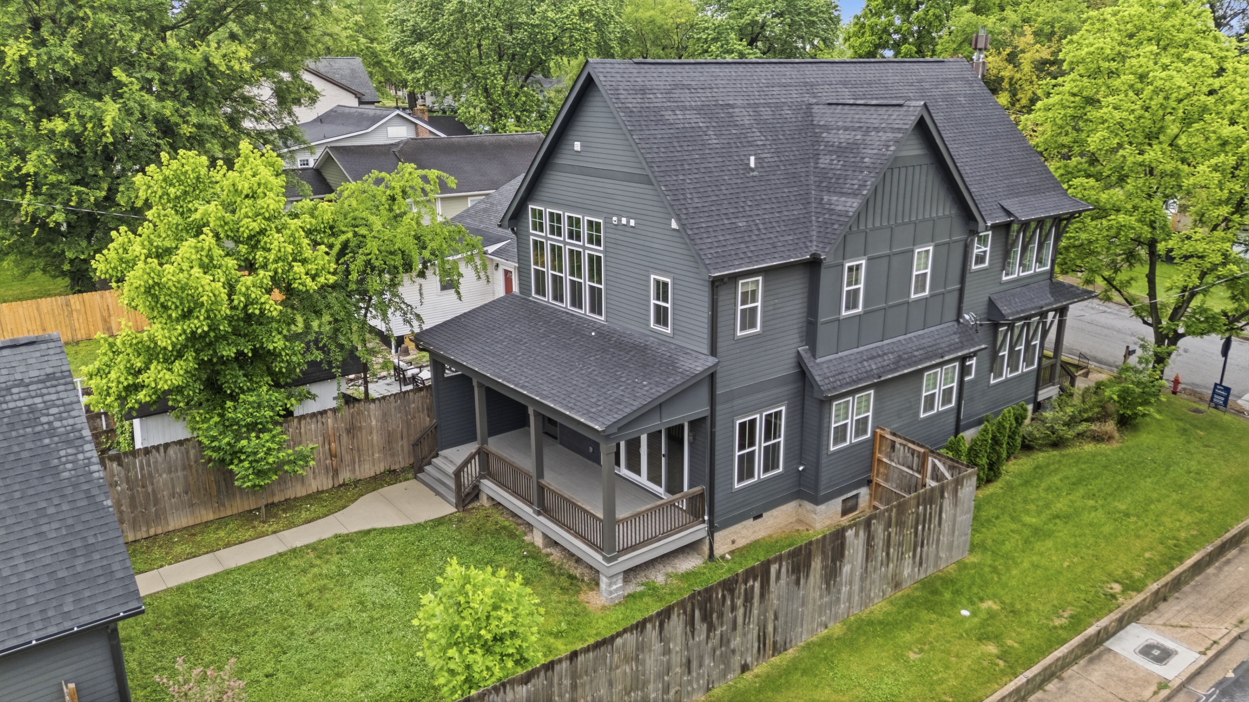 725 Hart Ave, Nashville, TN, 37206 - 物件實景