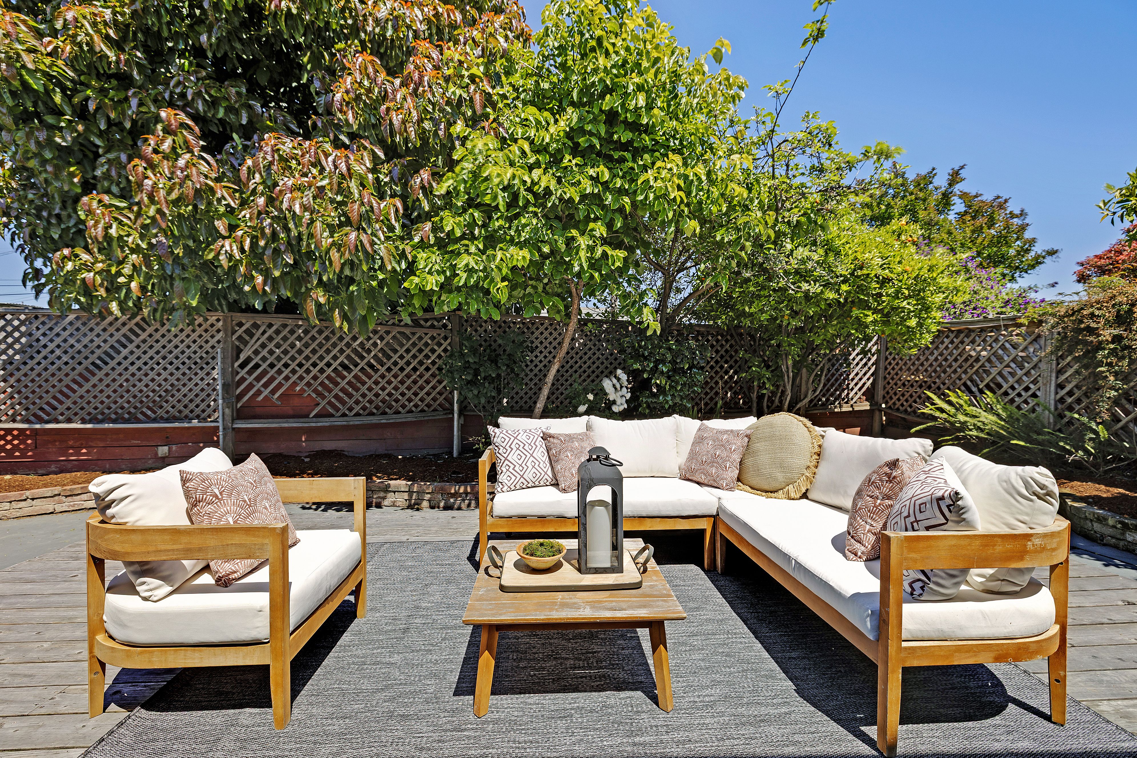  Classic Charm and Modern Comfort in This Rare San Lorenzo Home - 物件實景