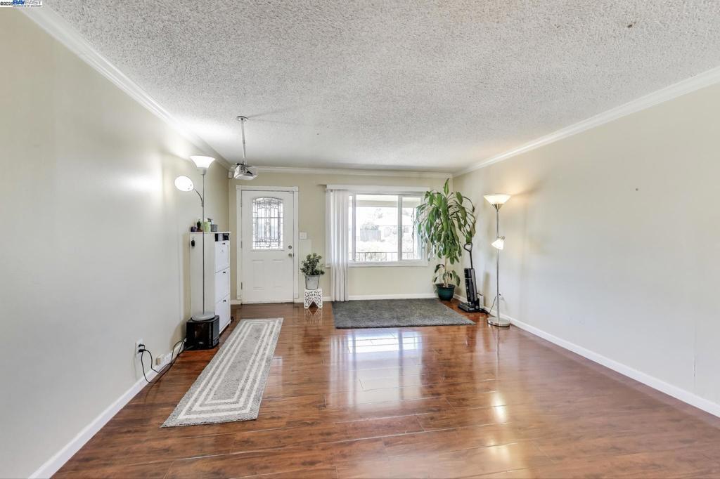Hayward, California, 94544, United States, 3 Bedrooms Bedrooms, ,2 BathroomsBathrooms,Residential,For Sale,1938339