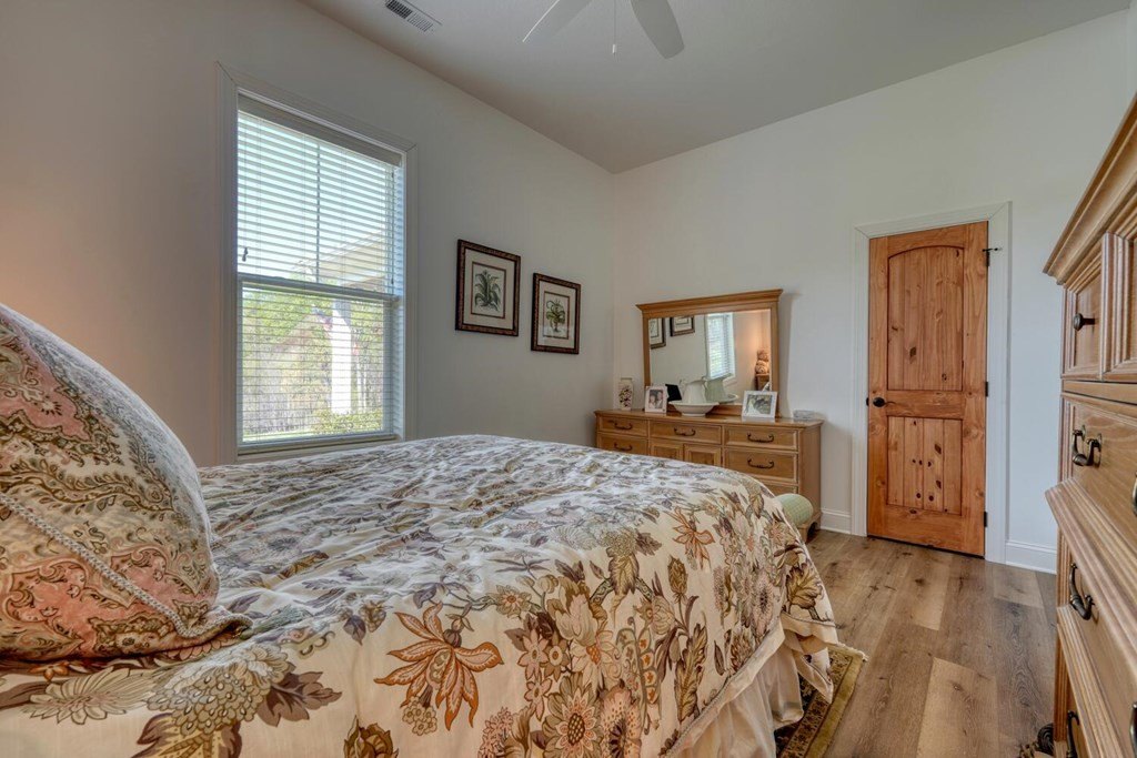 Hayesville, North Carolina, 29804, United States, 3 Bedrooms Bedrooms, ,3 BathroomsBathrooms,Residential,For Sale,1983718