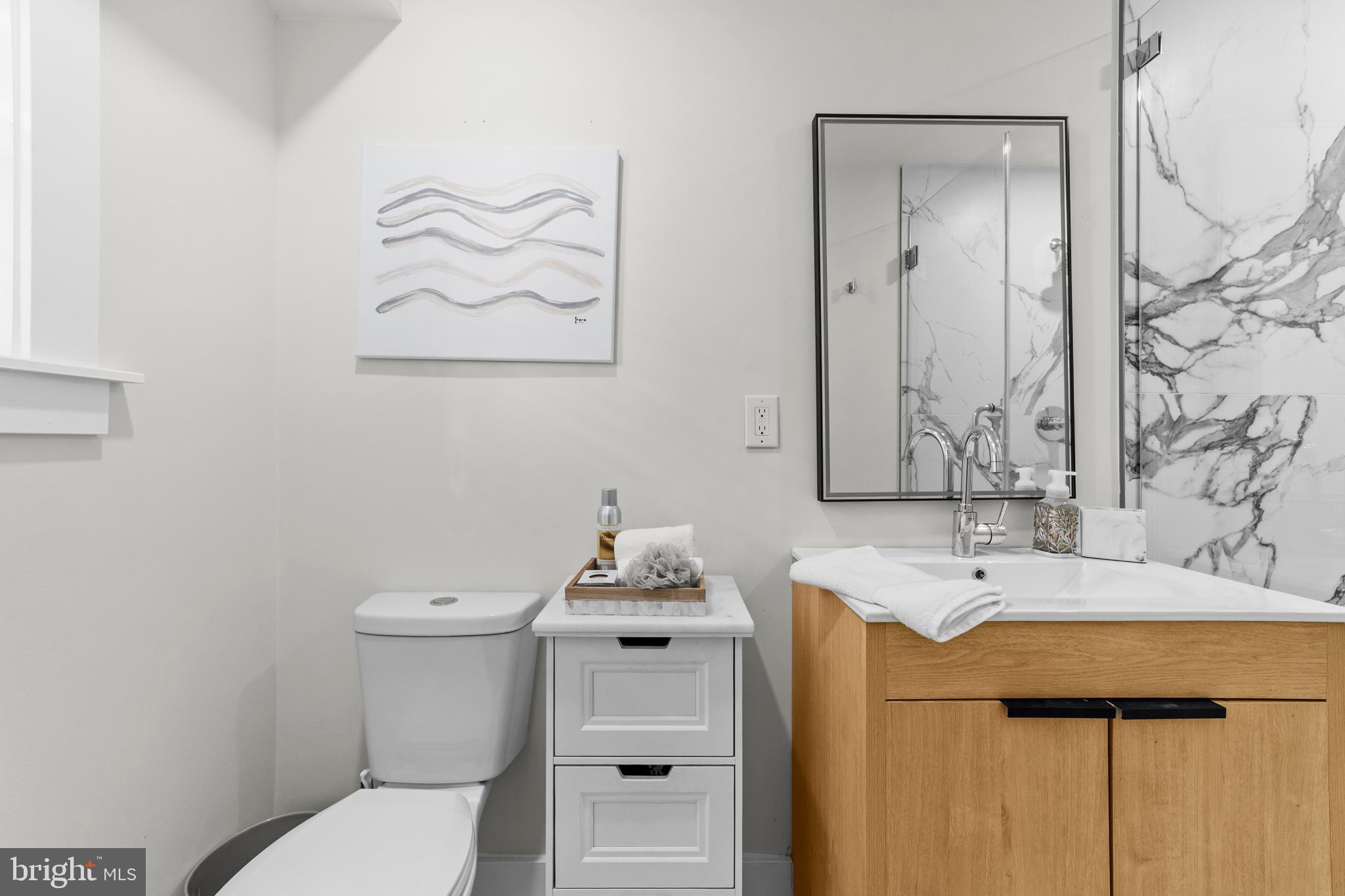 PHILADELPHIA, Pennsylvania, 19107, United States, 3 Bedrooms Bedrooms, ,3 BathroomsBathrooms,Residential,For Sale,1989862