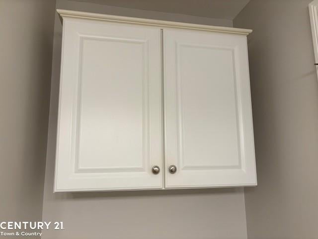 Rochester Hills, Michigan, 48307, United States, 3 Bedrooms Bedrooms, ,3 BathroomsBathrooms,Residential,For Sale,1909287