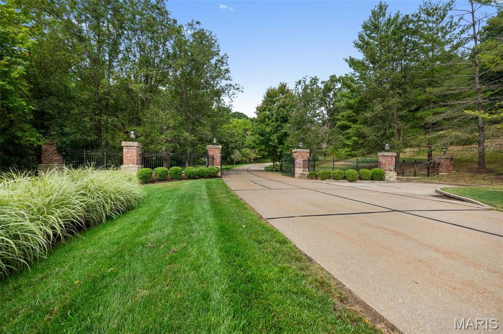 Wildwood, Missouri, 63021, United States, 4 Bedrooms Bedrooms, ,4 BathroomsBathrooms,Residential,For Sale,1947047