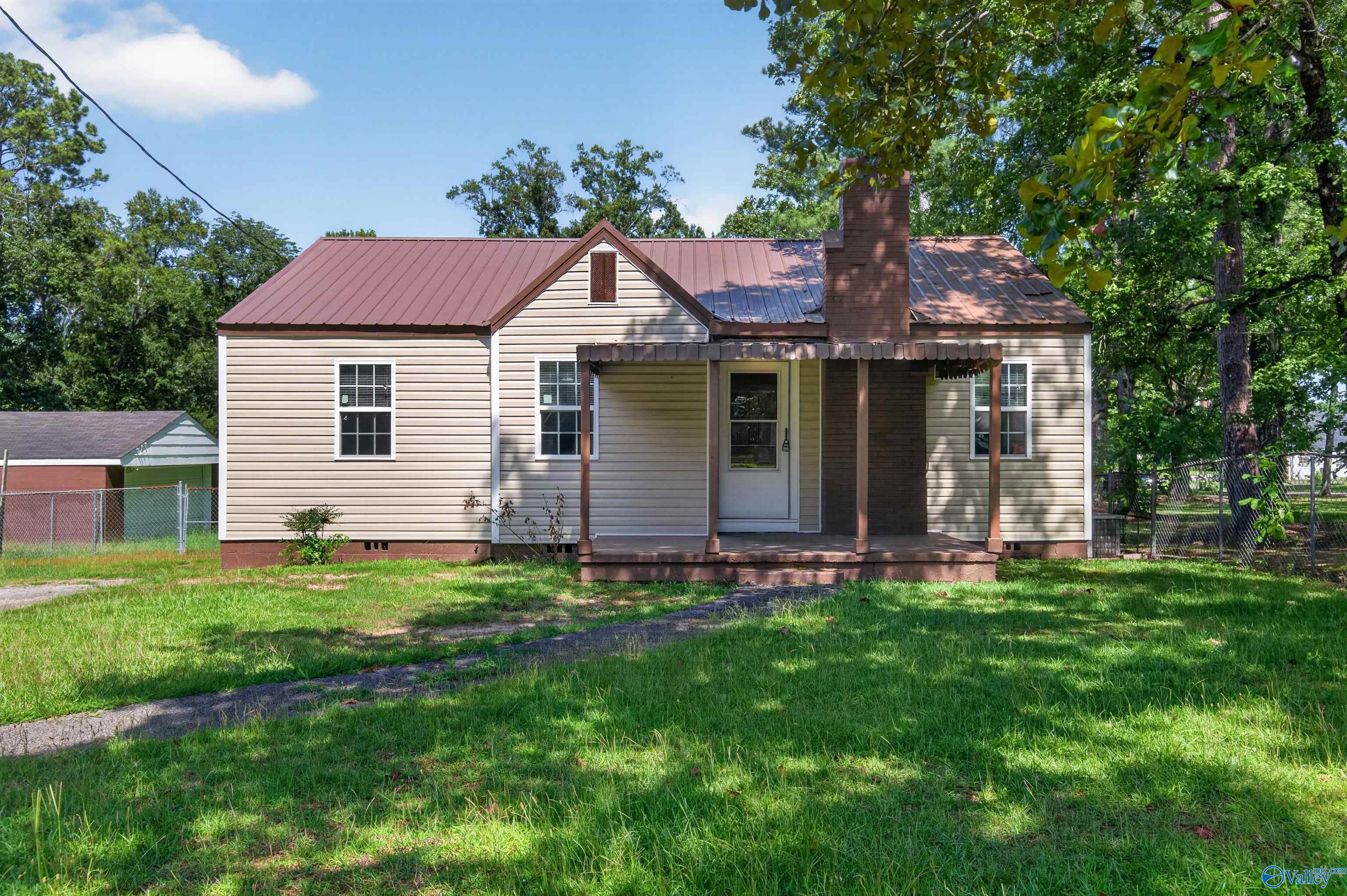 Nunnally Ave, Gadsden, AL 35903