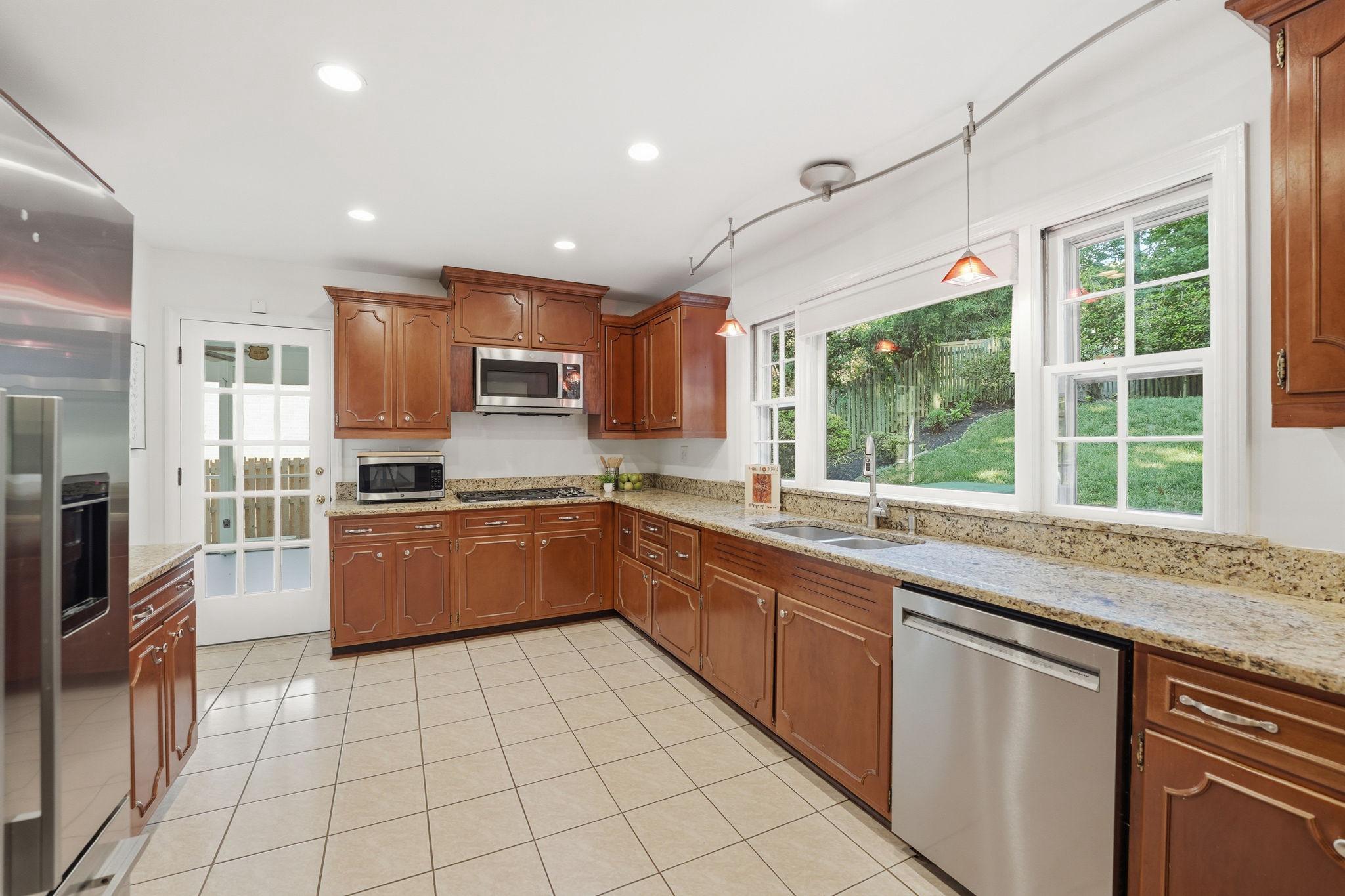  5155 37th Street N, Arlington, VA, 22207 - 物件實景