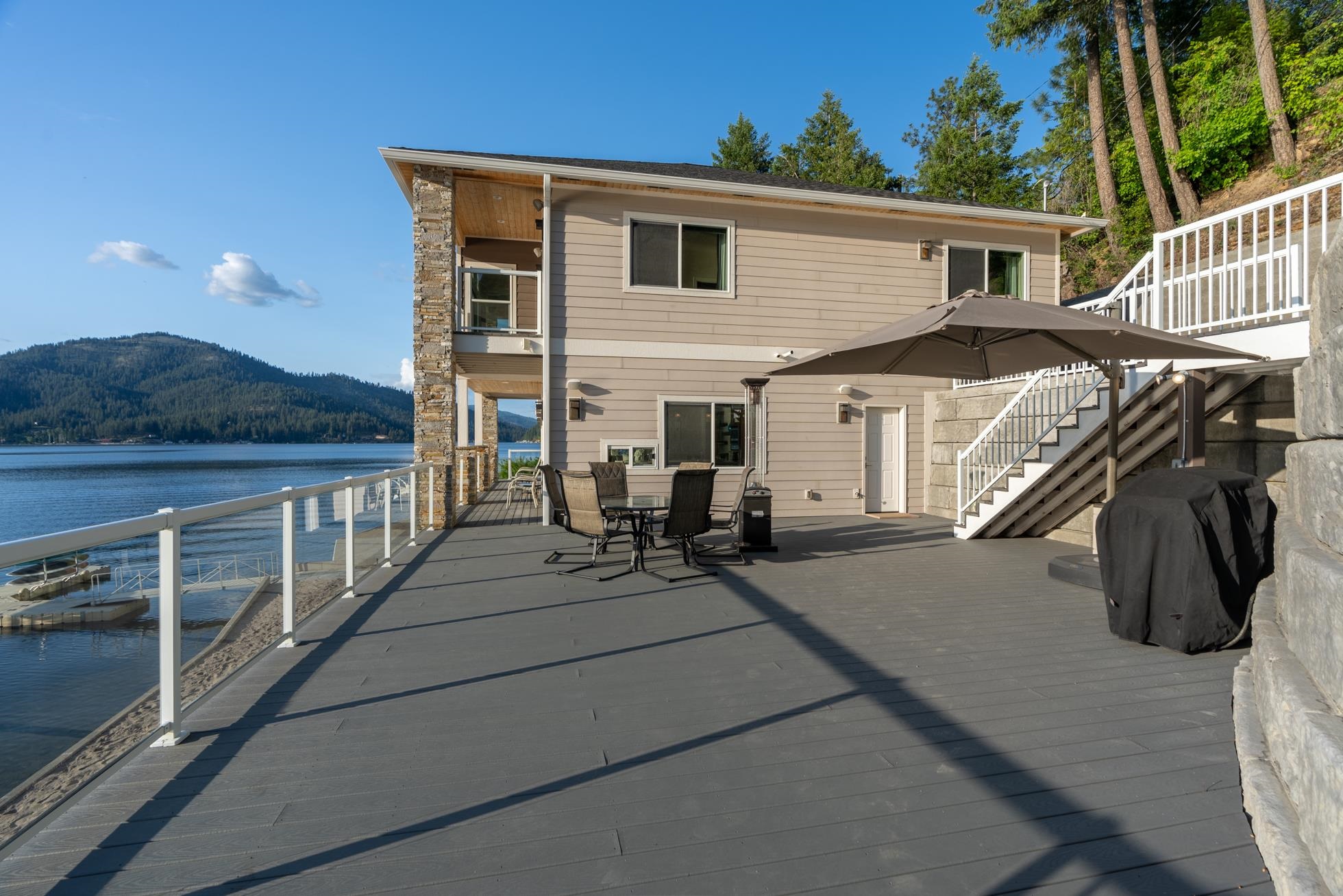 Loon Lake, Washington, 99148, United States, 5 Bedrooms Bedrooms, ,5 BathroomsBathrooms,Residential,For Sale,1924422