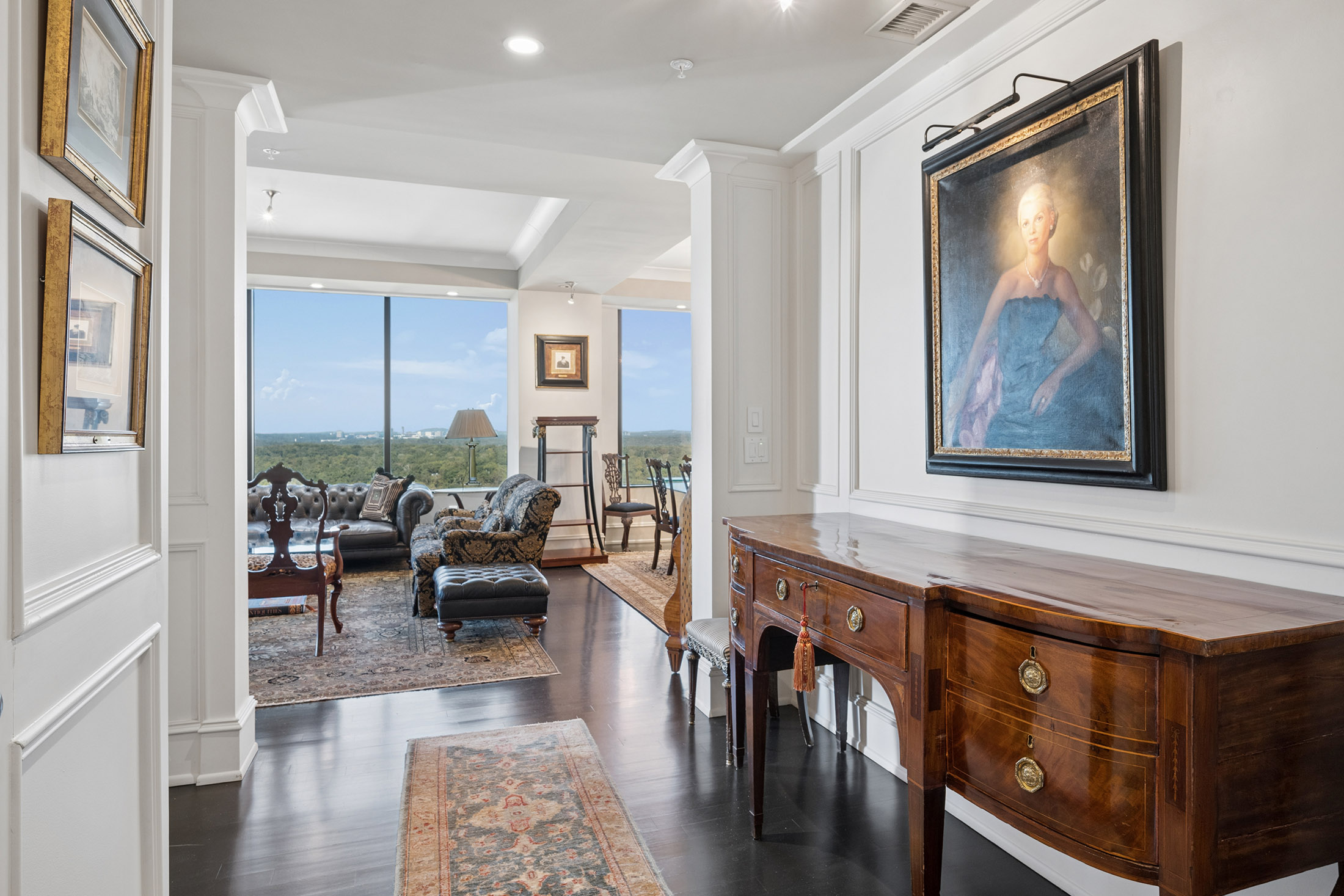  Exceptional Space, Skyline Views, and an Unbeatable Buckhead Location - 物件實景