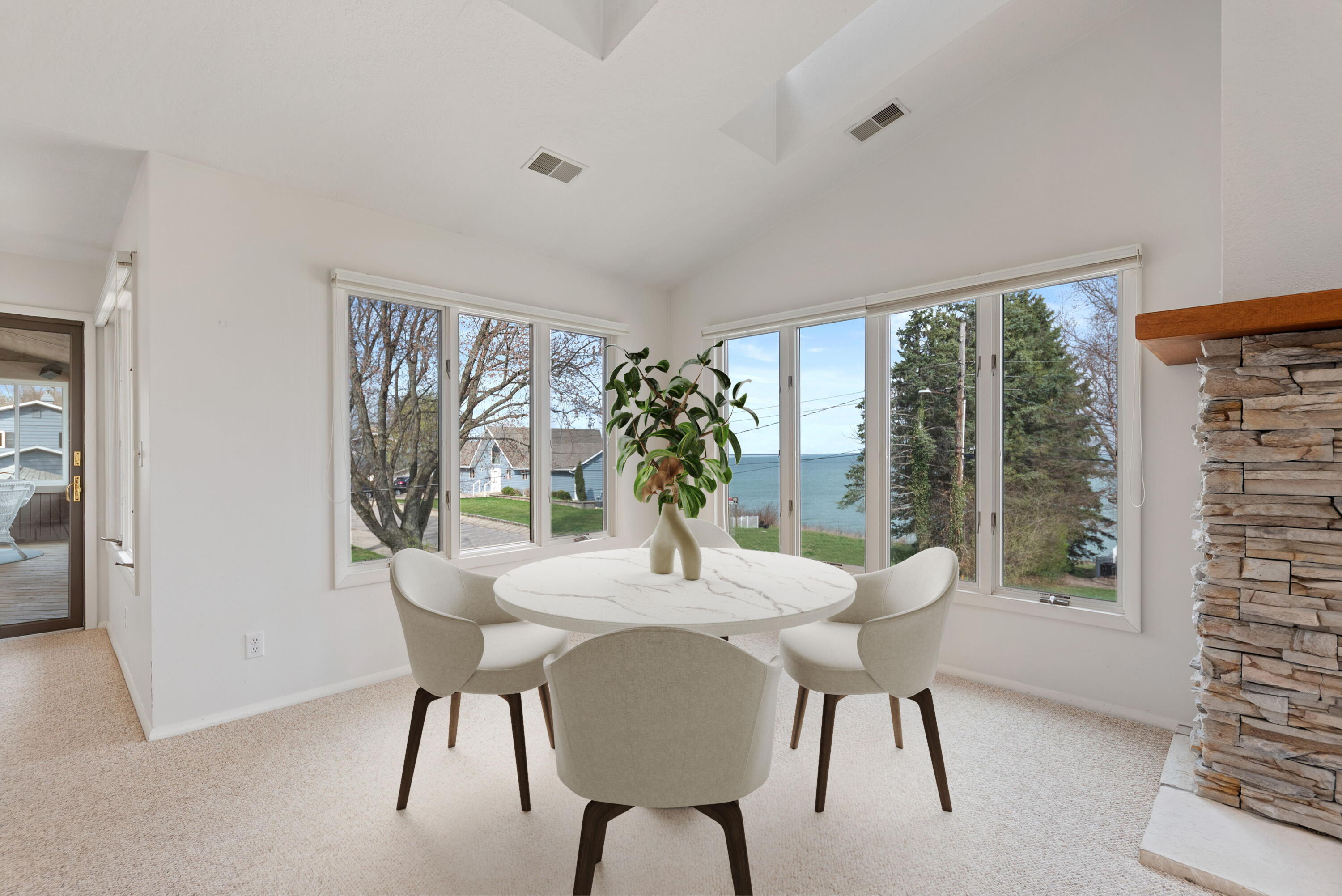New Buffalo, Michigan, 49117, United States, 4 Bedrooms Bedrooms, ,5 BathroomsBathrooms,Residential,For Sale,1918730