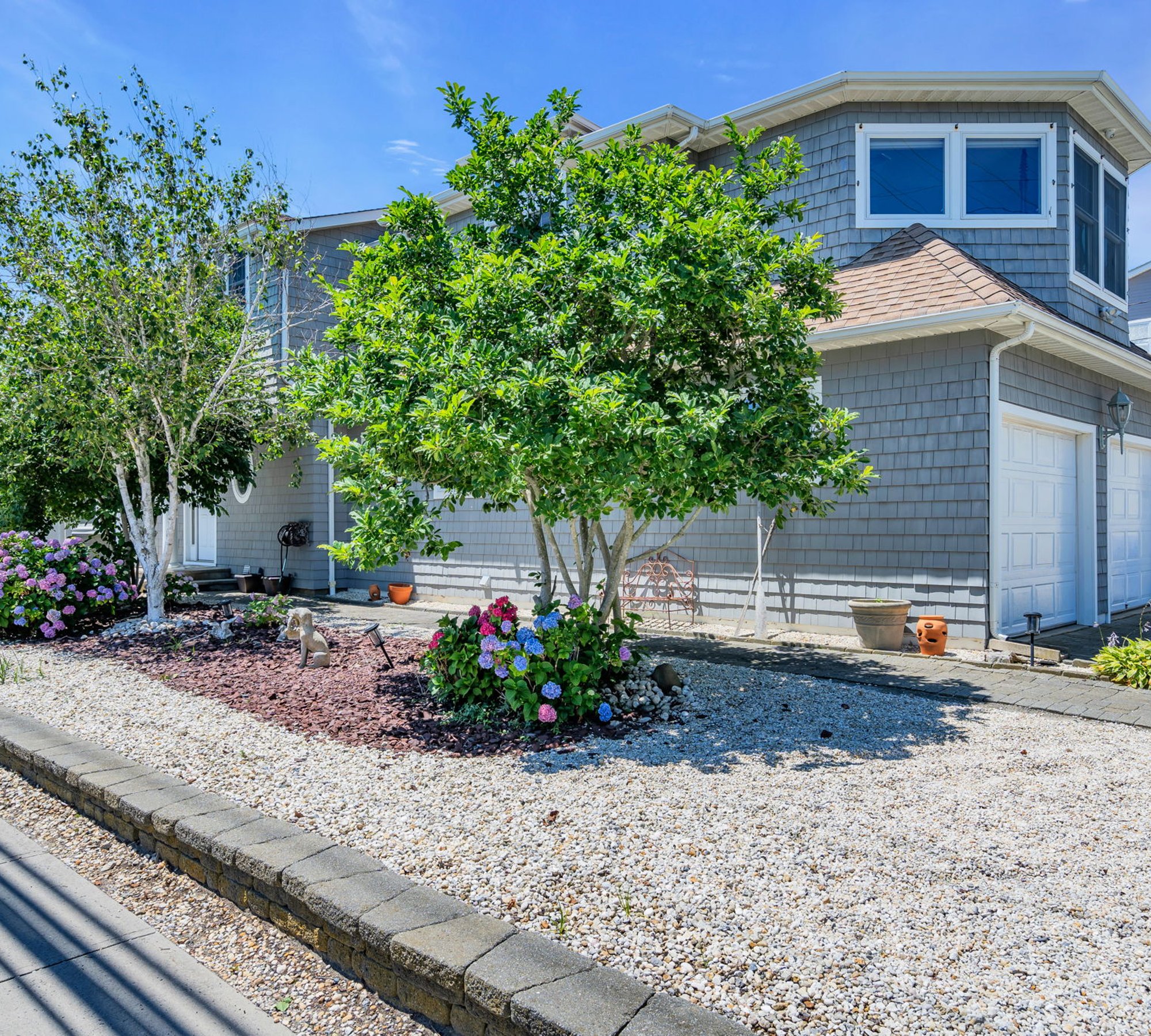  Waterfront Custom Shore Colonial in Silver Beach - 物件實景