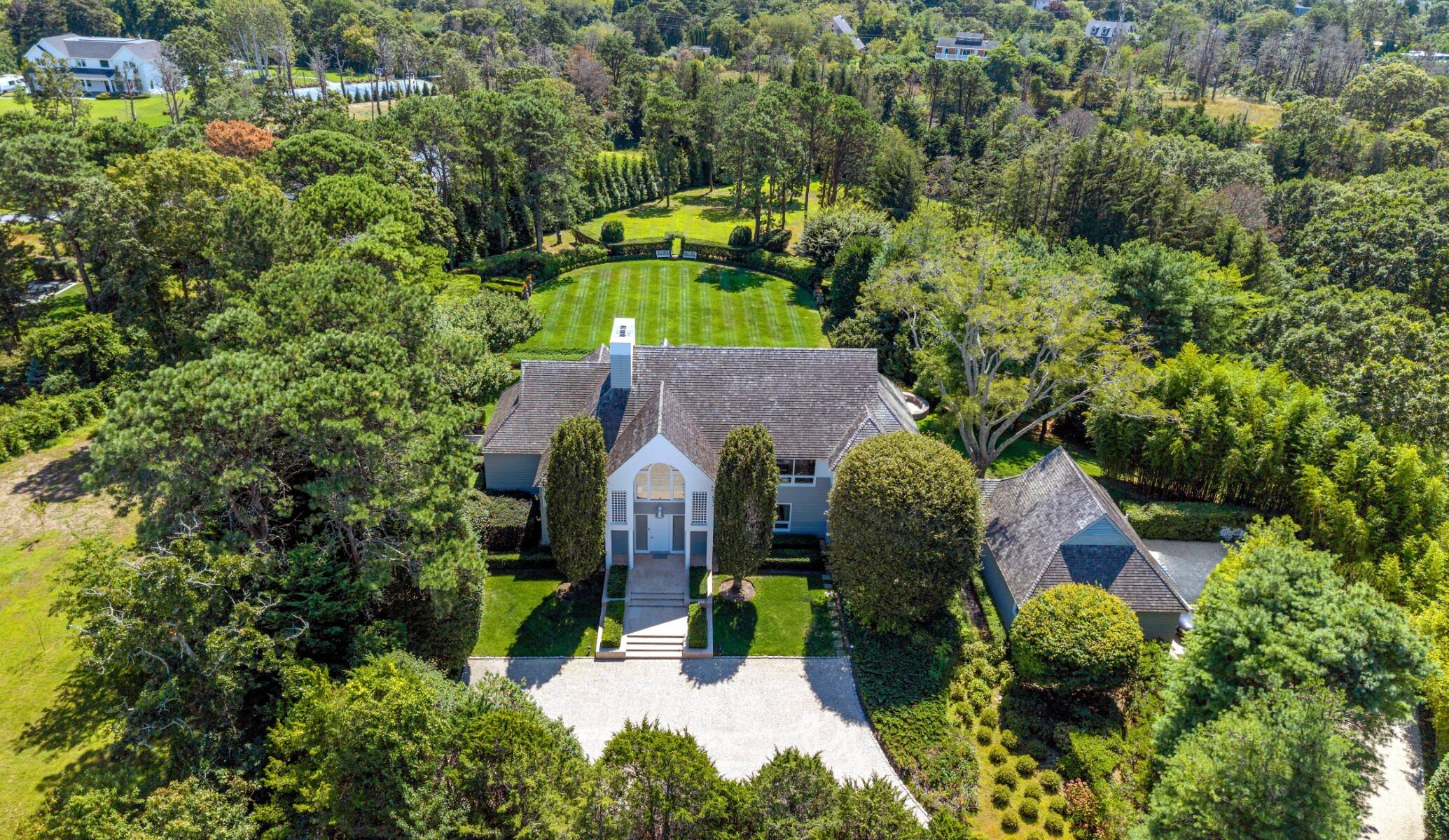 Private, Park-Like Estate in Southampton - 物件實景