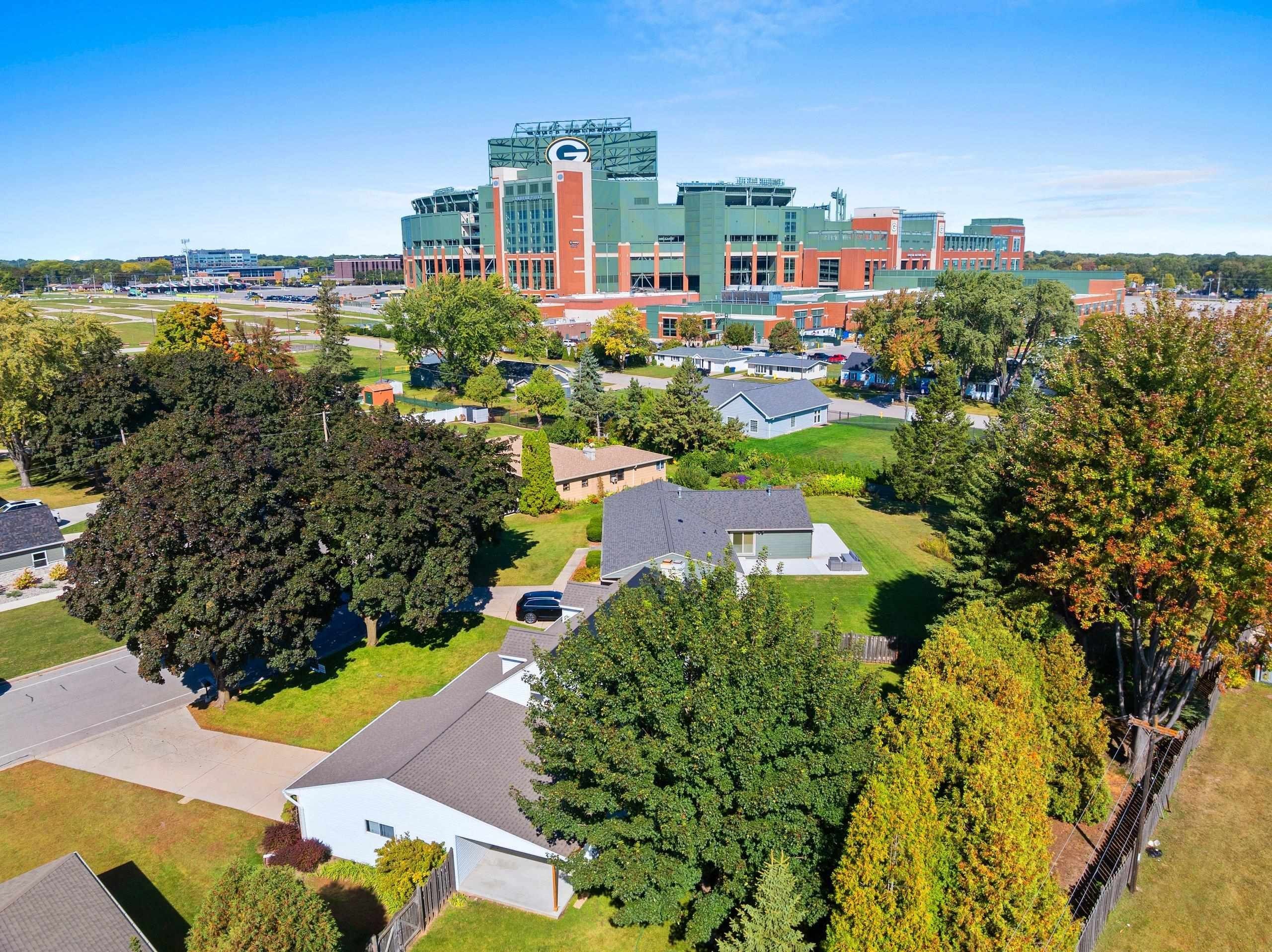 GREEN BAY, Wisconsin, 54304-4417, United States, 4 Bedrooms Bedrooms, ,2 BathroomsBathrooms,Residential,For Sale,1978060