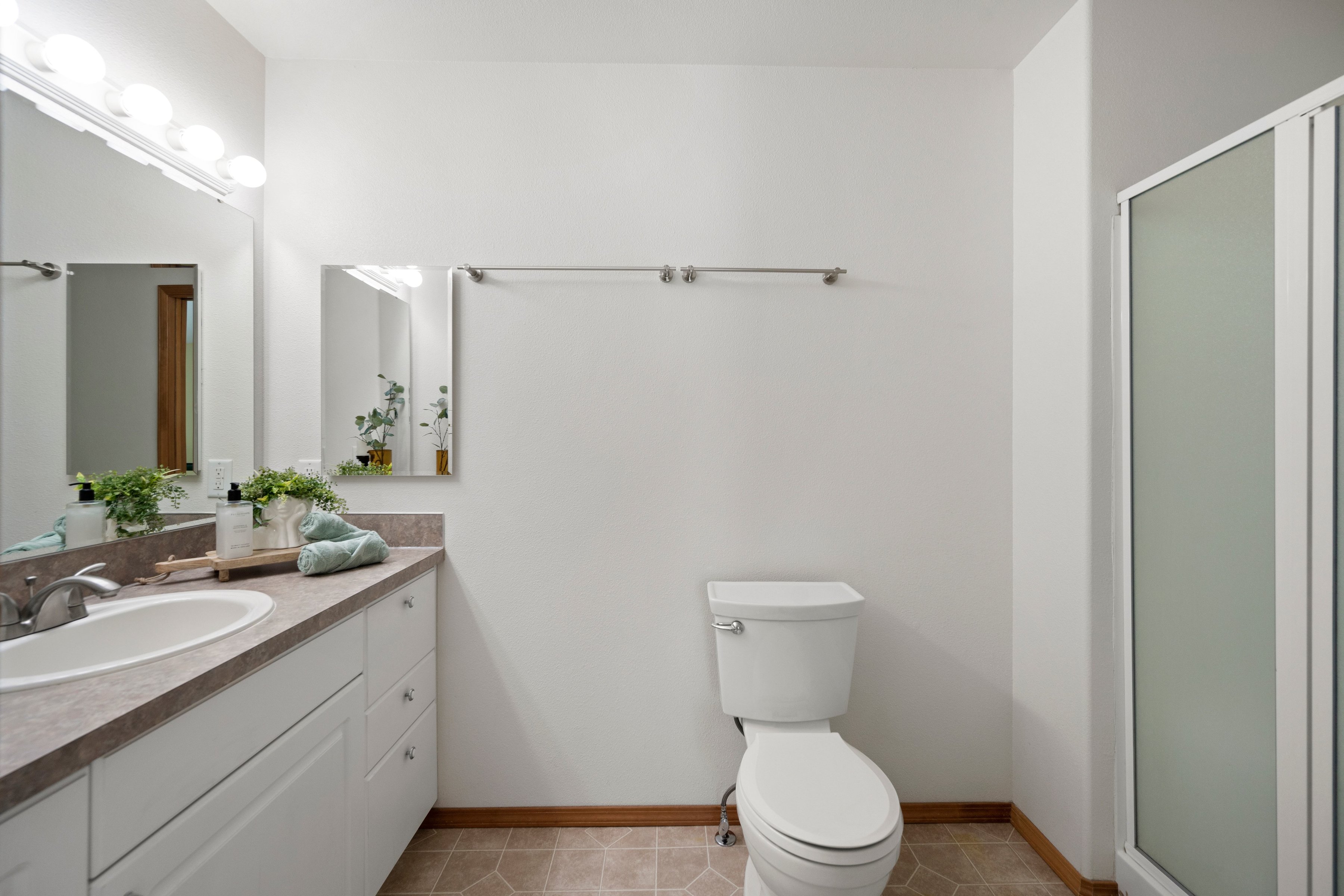  SE Boise Gem with Two Primary Suites and no HOA - 物件實景