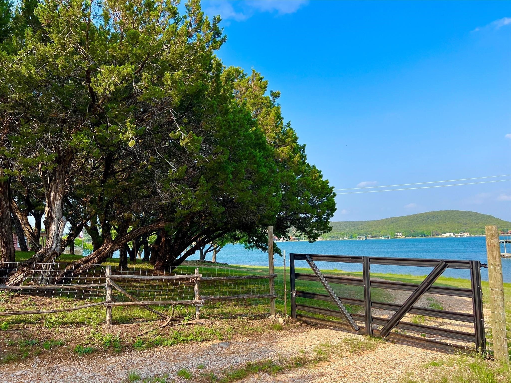 Possum Kingdom Lake, Texas, 76450, United States, 2 Bedrooms Bedrooms, ,1 BathroomBathrooms,Residential,For Sale,1979267