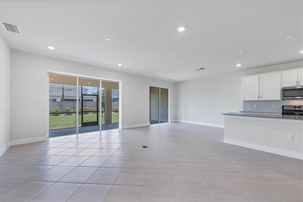 Bradenton, Florida, 34211, United States, 5 Bedrooms Bedrooms, ,4 BathroomsBathrooms,Residential,For Sale,2001693