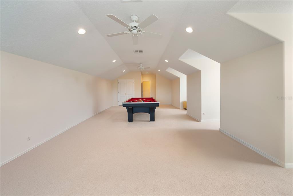 Orlando, Florida, 32836, United States, 5 Bedrooms Bedrooms, ,4 BathroomsBathrooms,Residential,For Sale,1989643