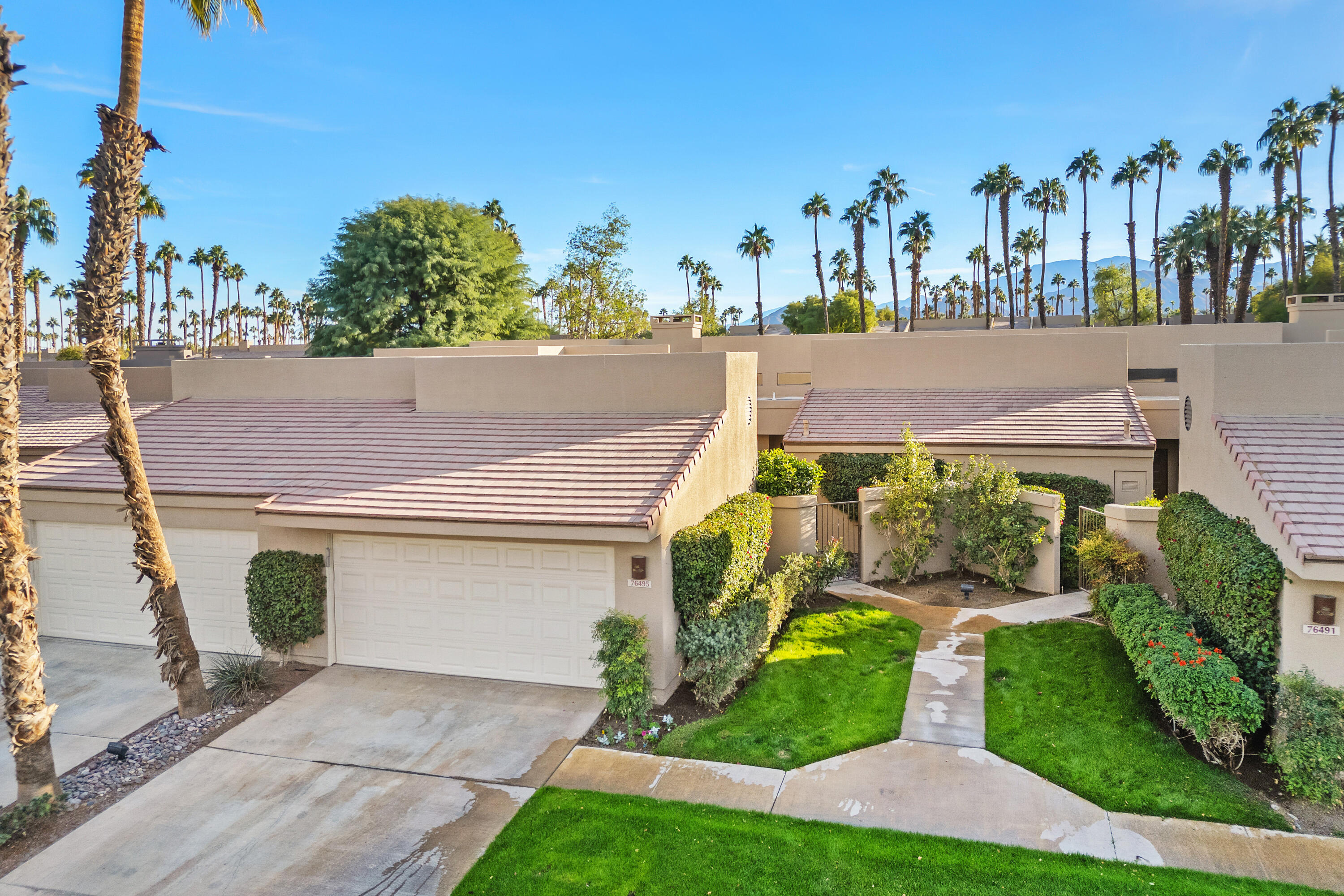 Palm Desert, California, 92211, United States, 2 Bedrooms Bedrooms, ,2 BathroomsBathrooms,Residential,For Sale,1938560